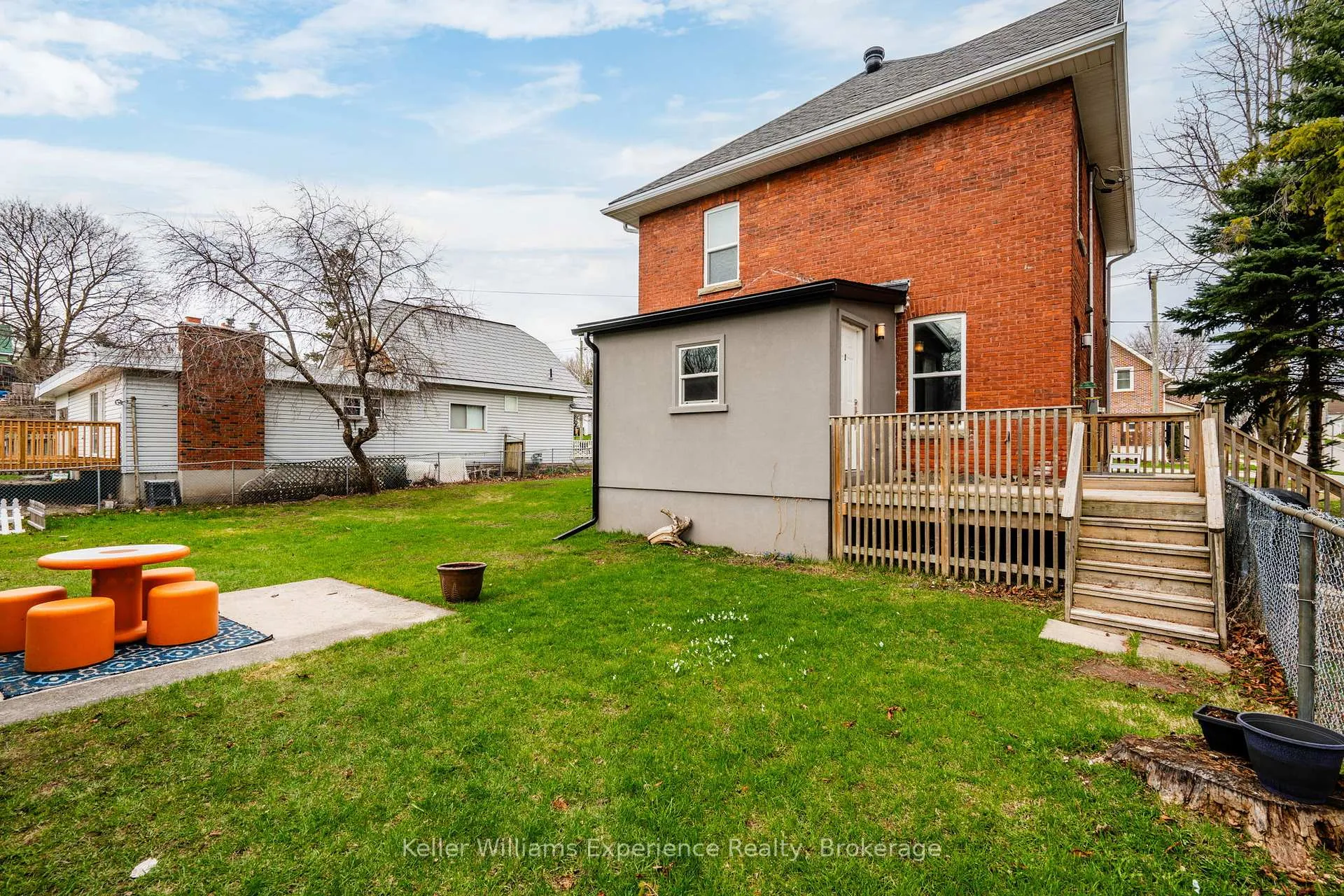 Photo 25 of Unit 2, 295 Bay Street, Midland — HOMEH