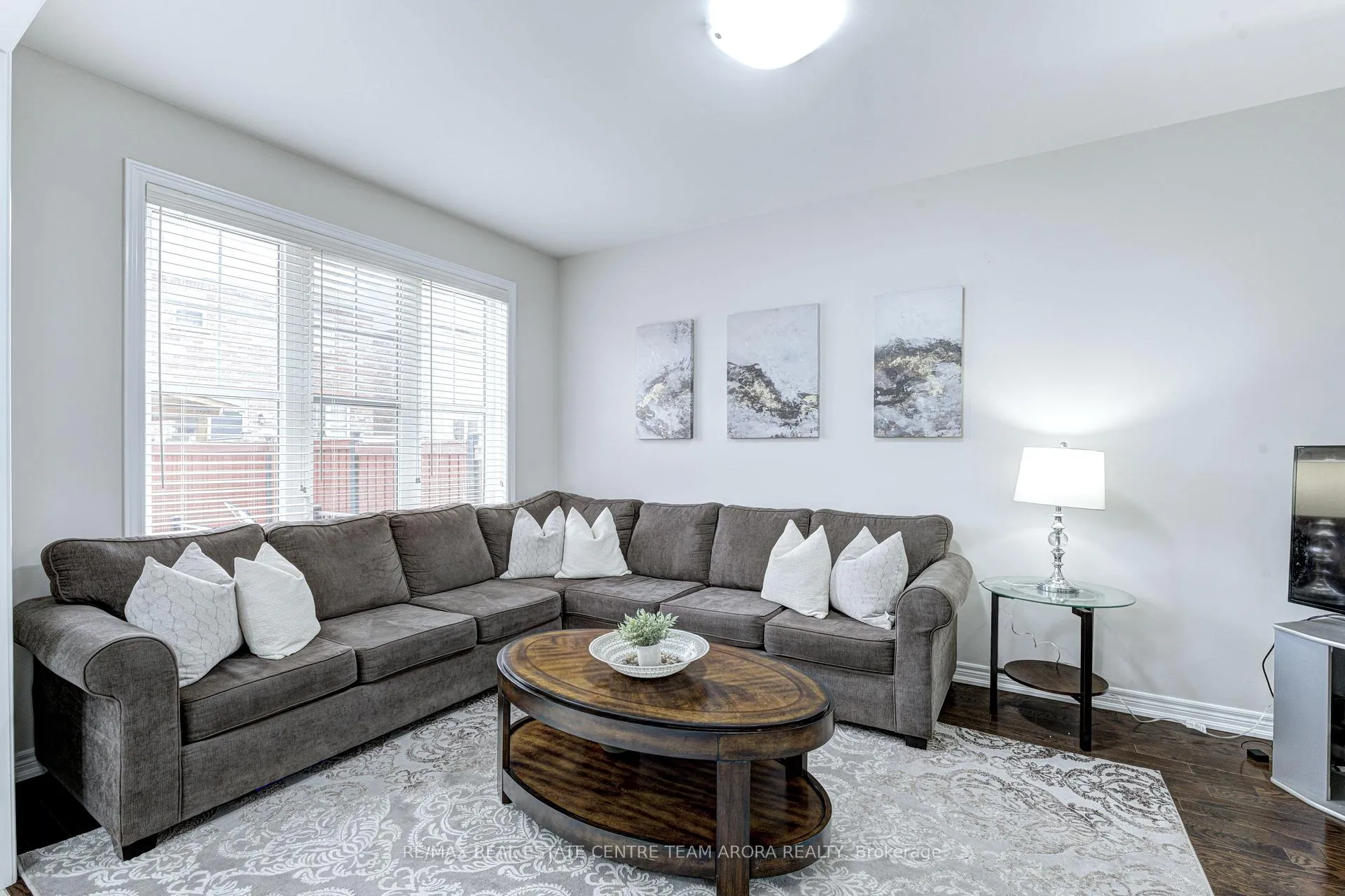 Photo 7 of 66 Swanton Road, Brampton, Credit Valley — HOMEH