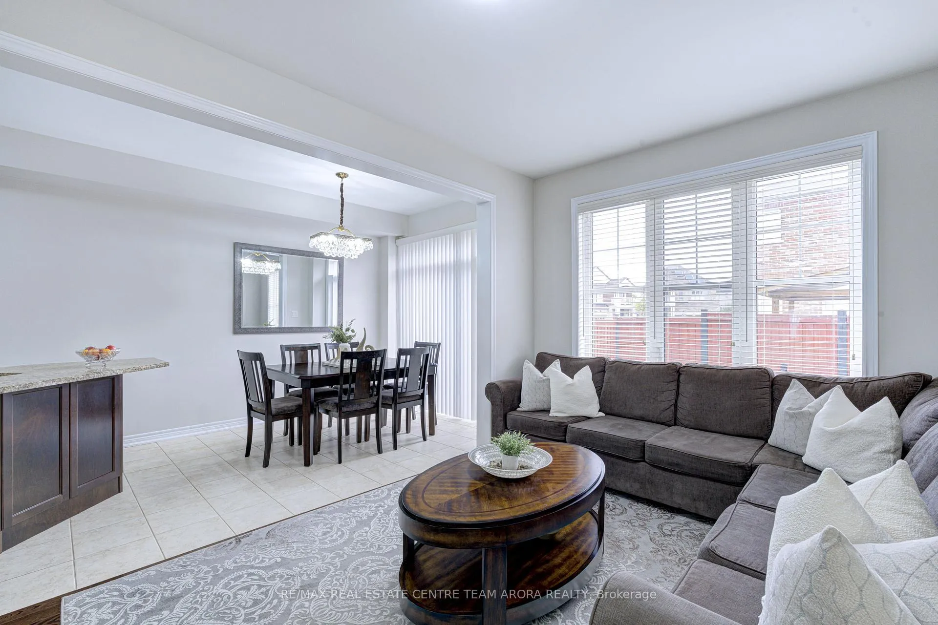 Photo 8 of 66 Swanton Road, Brampton, Credit Valley — HOMEH