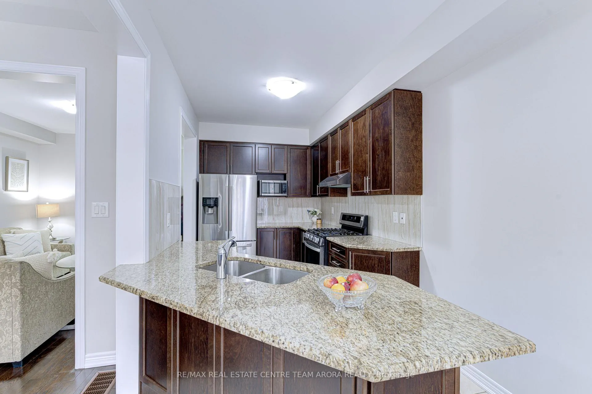 Photo 11 of 66 Swanton Road, Brampton, Credit Valley — HOMEH