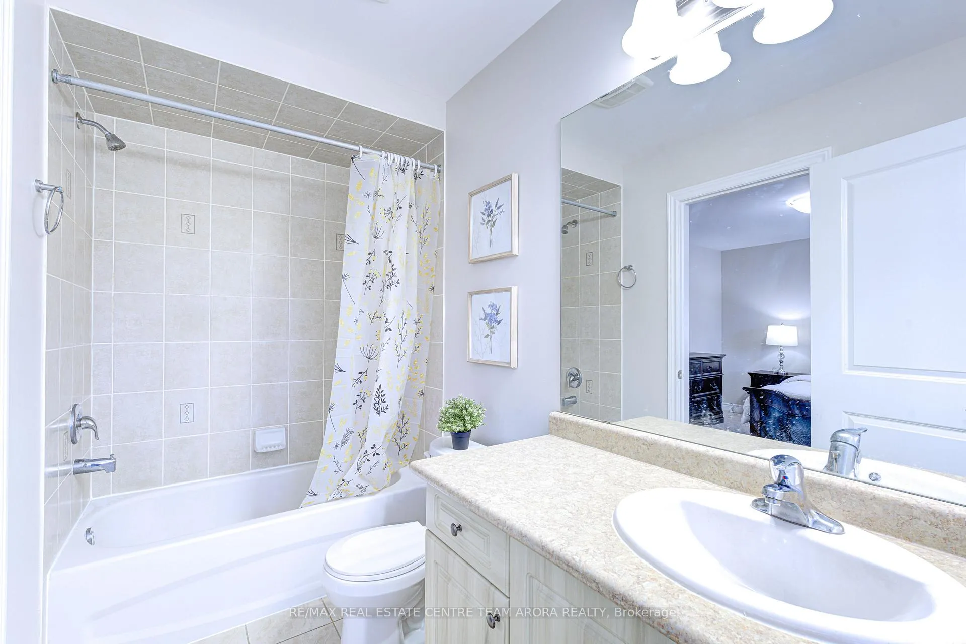 Photo 20 of 66 Swanton Road, Brampton, Credit Valley — HOMEH