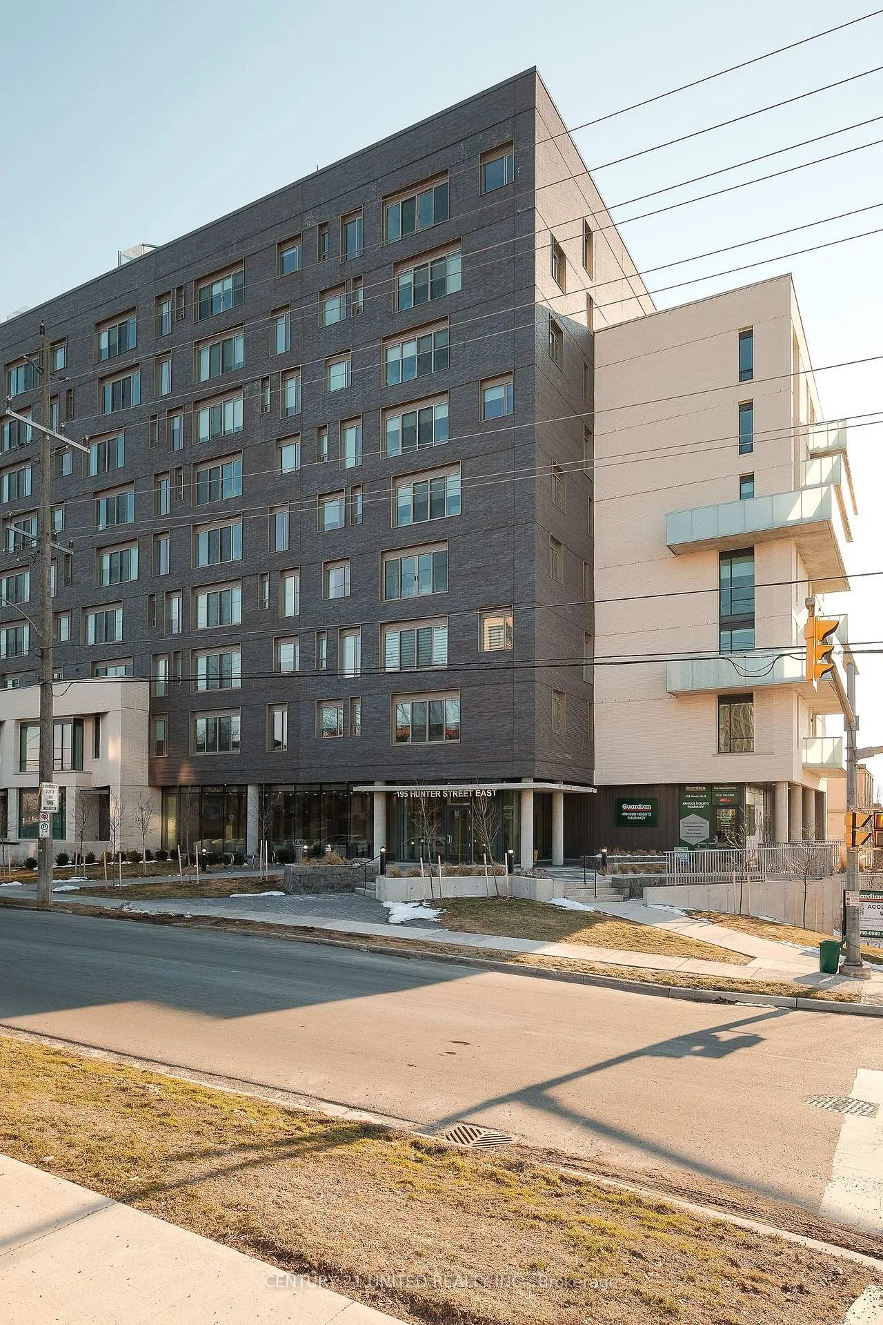 Front of Unit 610, 195 Hunter Street E