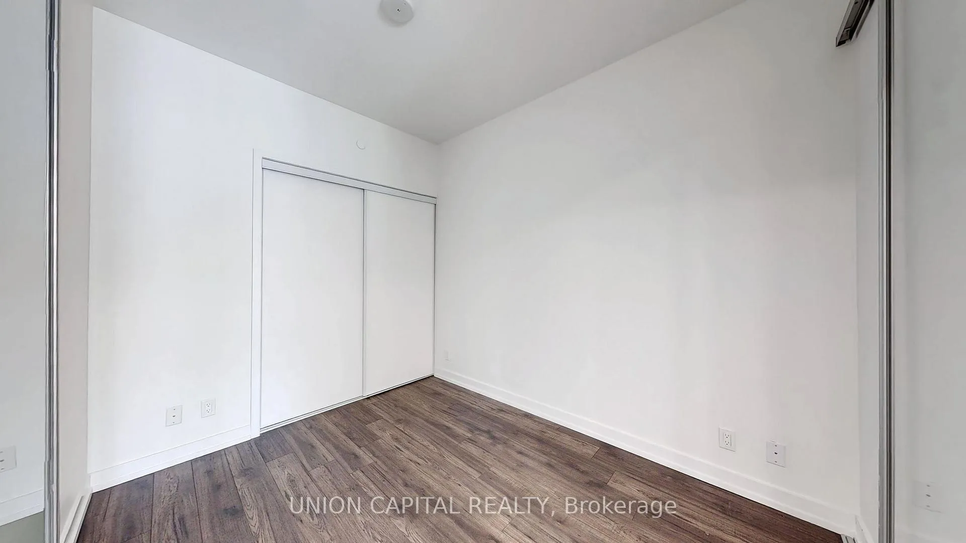 Photo 8 of Unit 1013, 33 Helendale Avenue, Toronto, Yonge-Eglinton — HOMEH