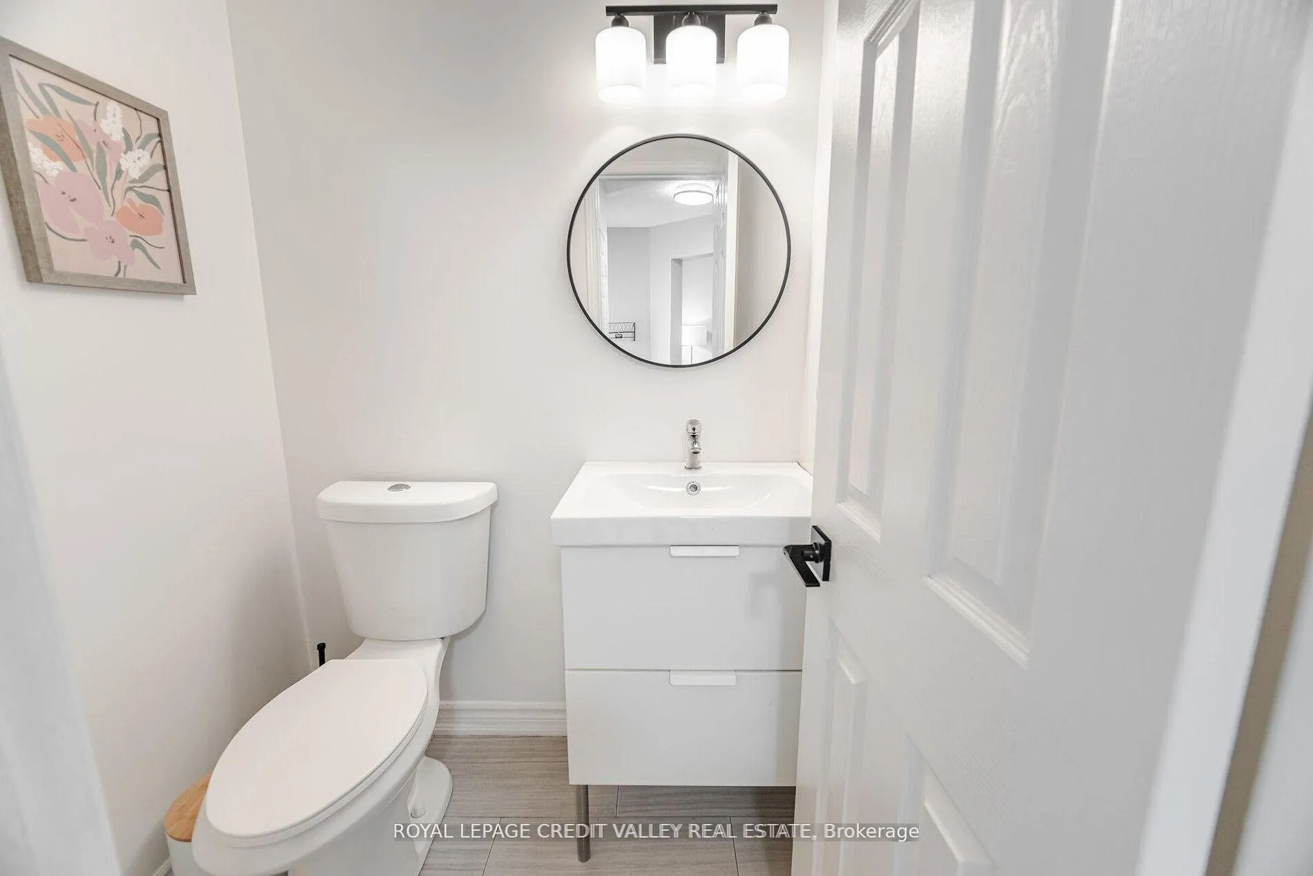 Photo 15 of 56 Valonia Drive, Brampton, Brampton North — HOMEH
