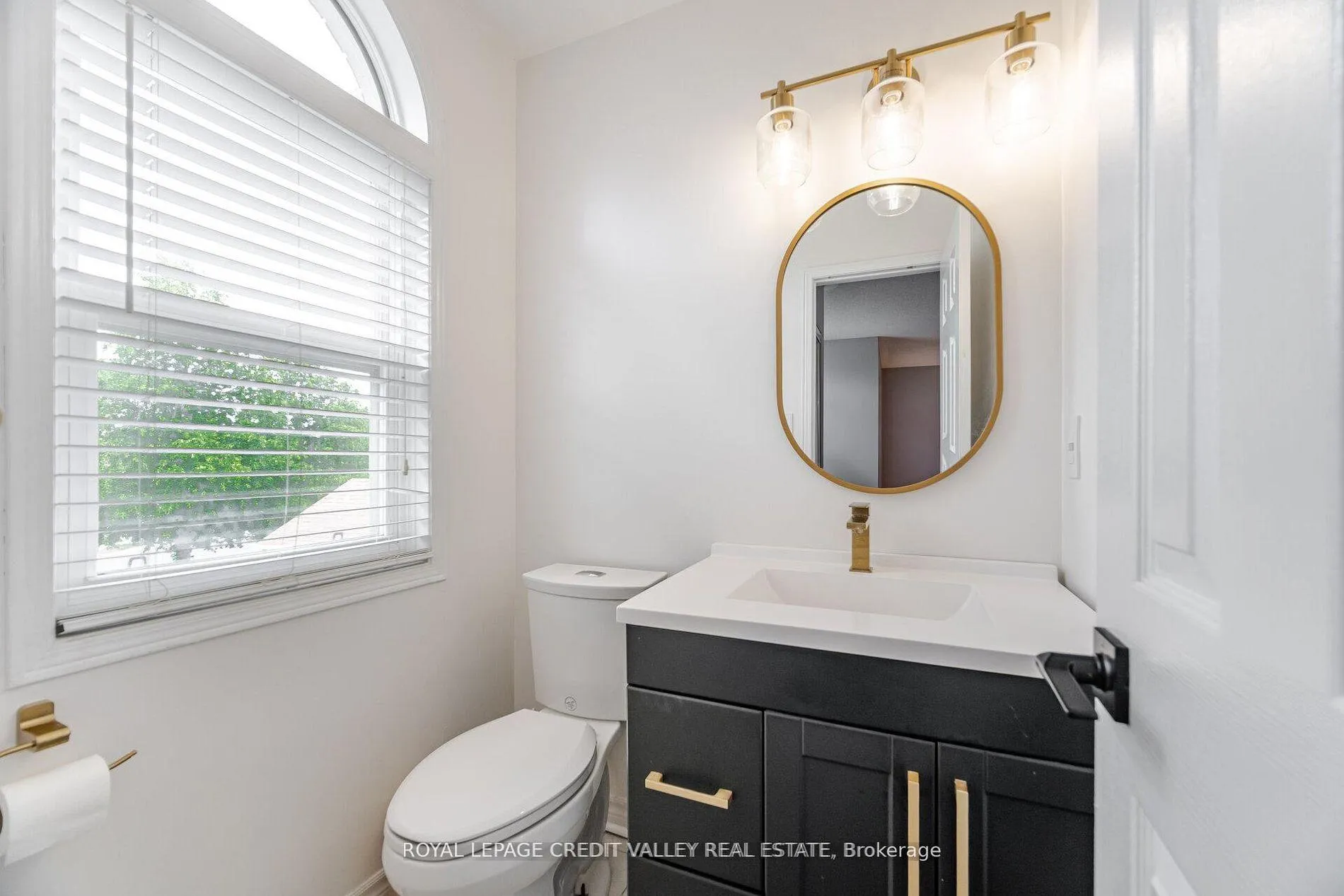 Photo 19 of 56 Valonia Drive, Brampton, Brampton North — HOMEH
