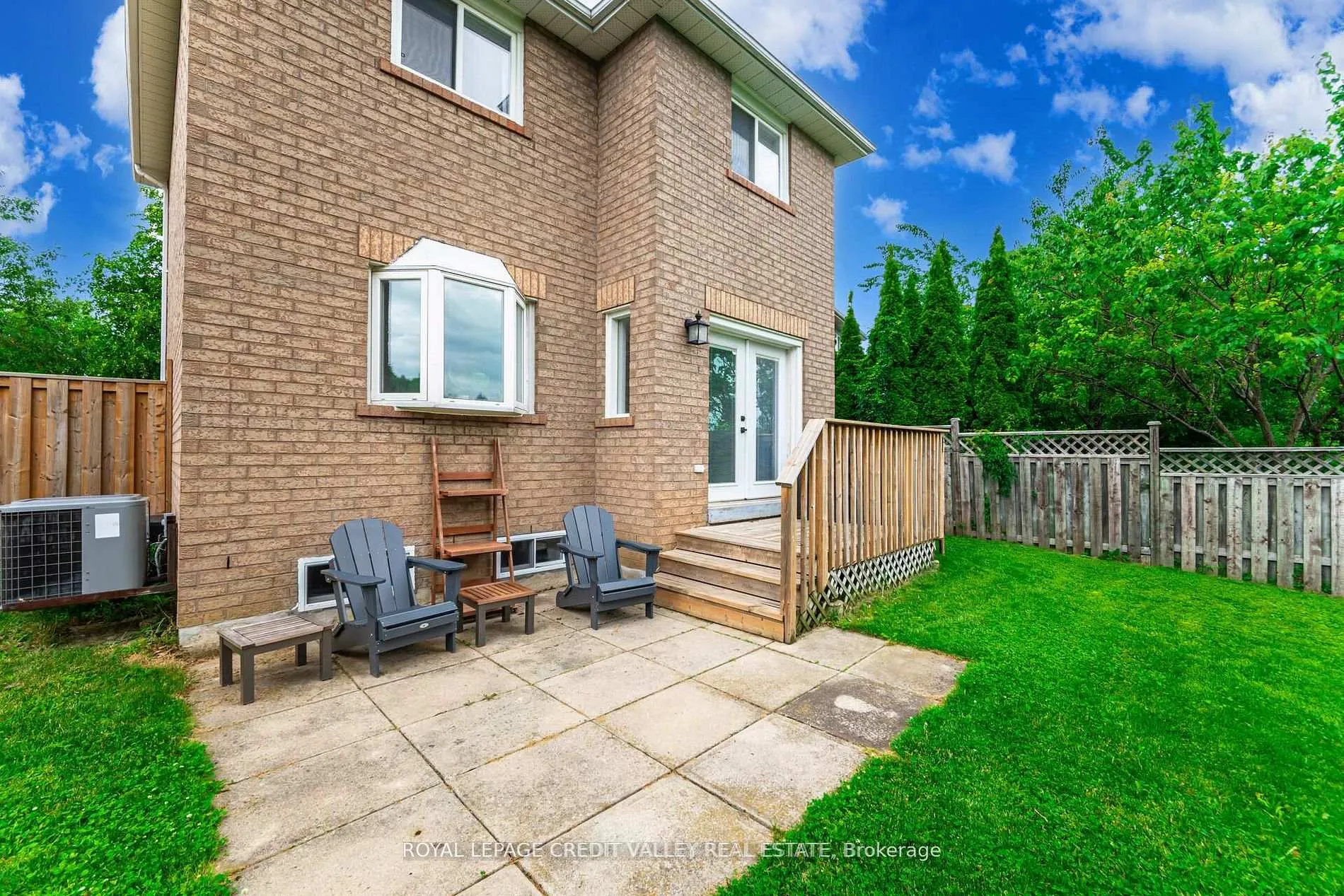 Photo 37 of 56 Valonia Drive, Brampton, Brampton North — HOMEH