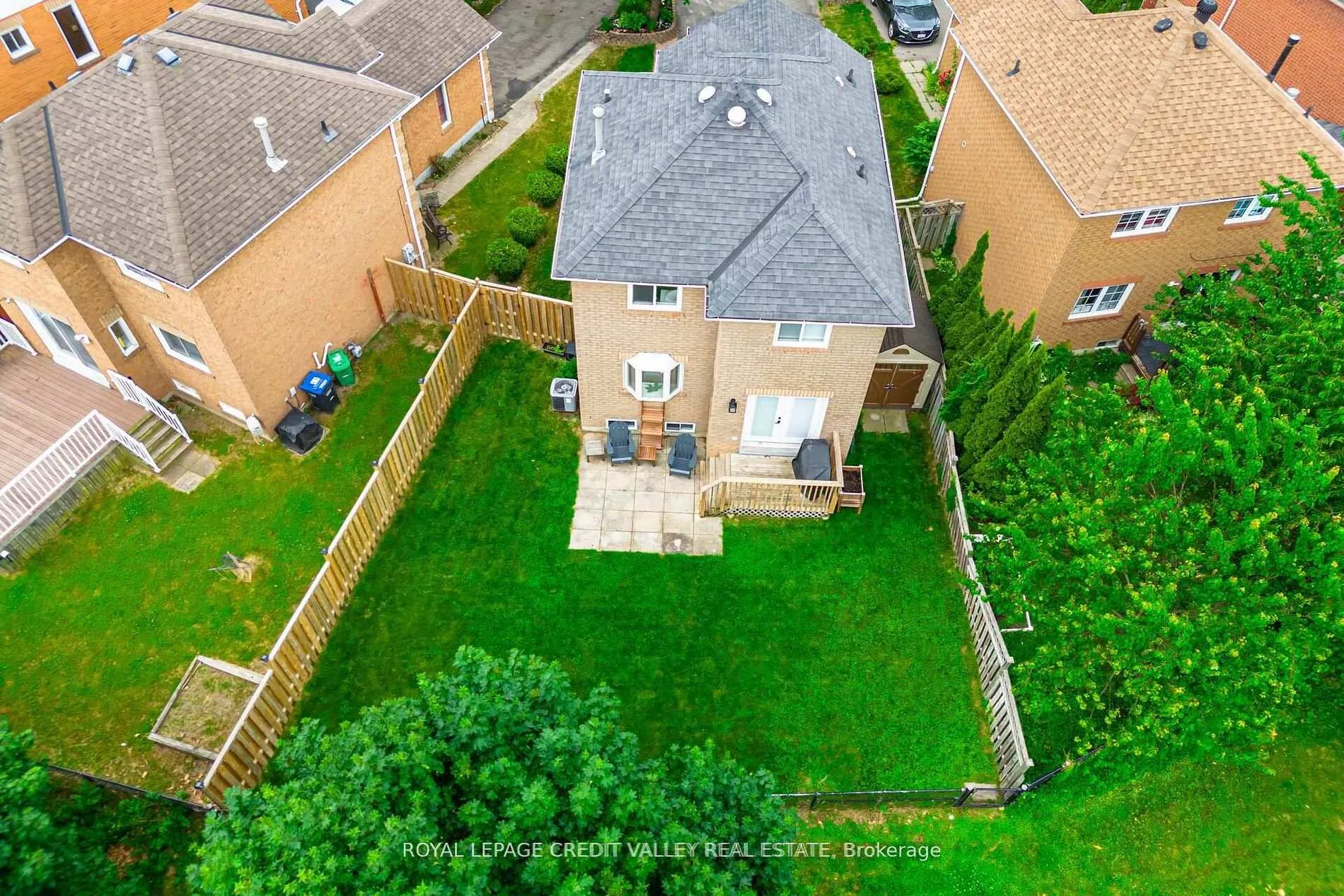 Photo 44 of 56 Valonia Drive, Brampton, Brampton North — HOMEH