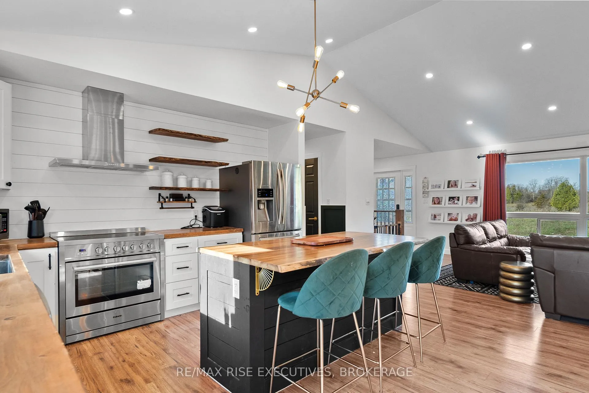 Photo 10 of 4251 Florida Road, Kingston, City North of 401 — HOMEH
