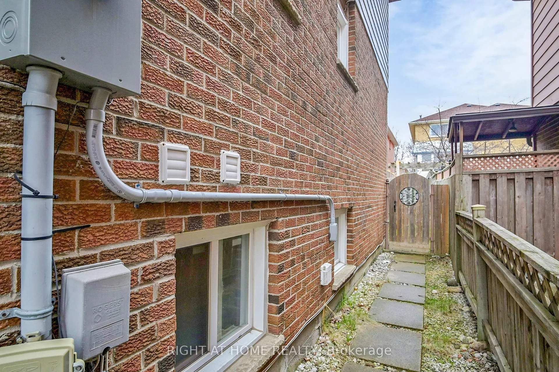 Photo 50 of 4151 Quaker Hill Drive, Mississauga, Creditview — HOMEH