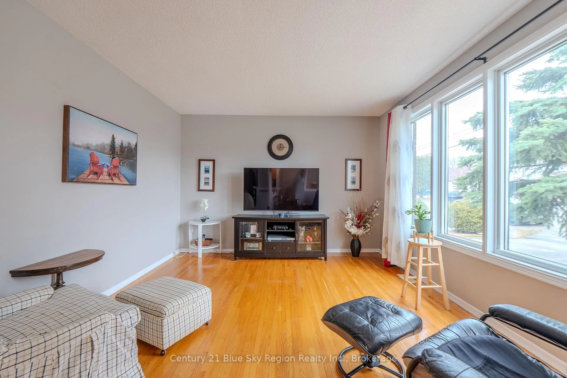 Photo 2 of 755 Danforth Avenue, Sudbury Remote Area — HOMEH