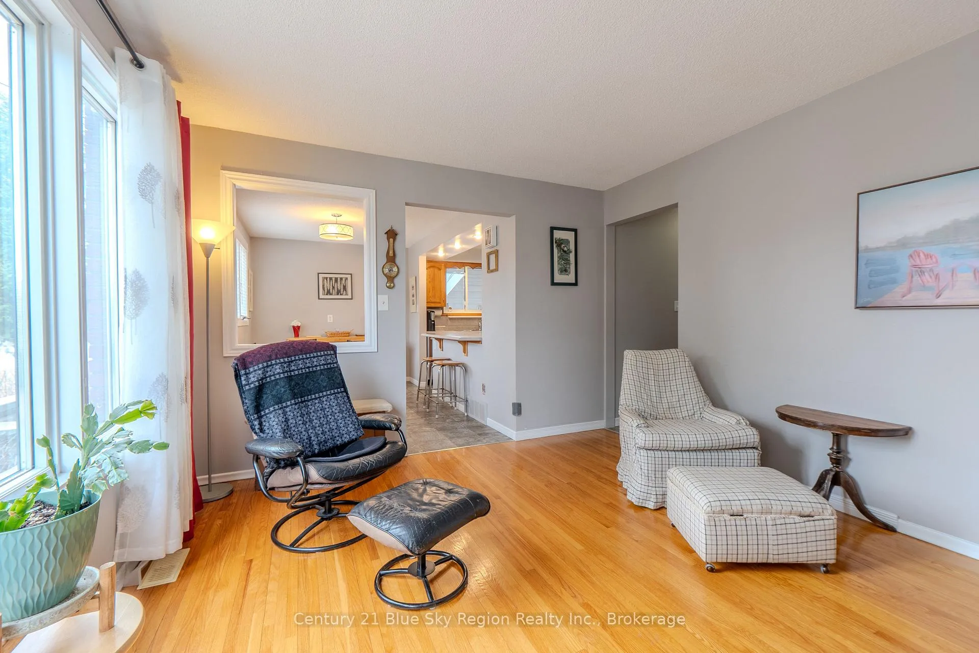 Photo 4 of 755 Danforth Avenue, Sudbury Remote Area — HOMEH