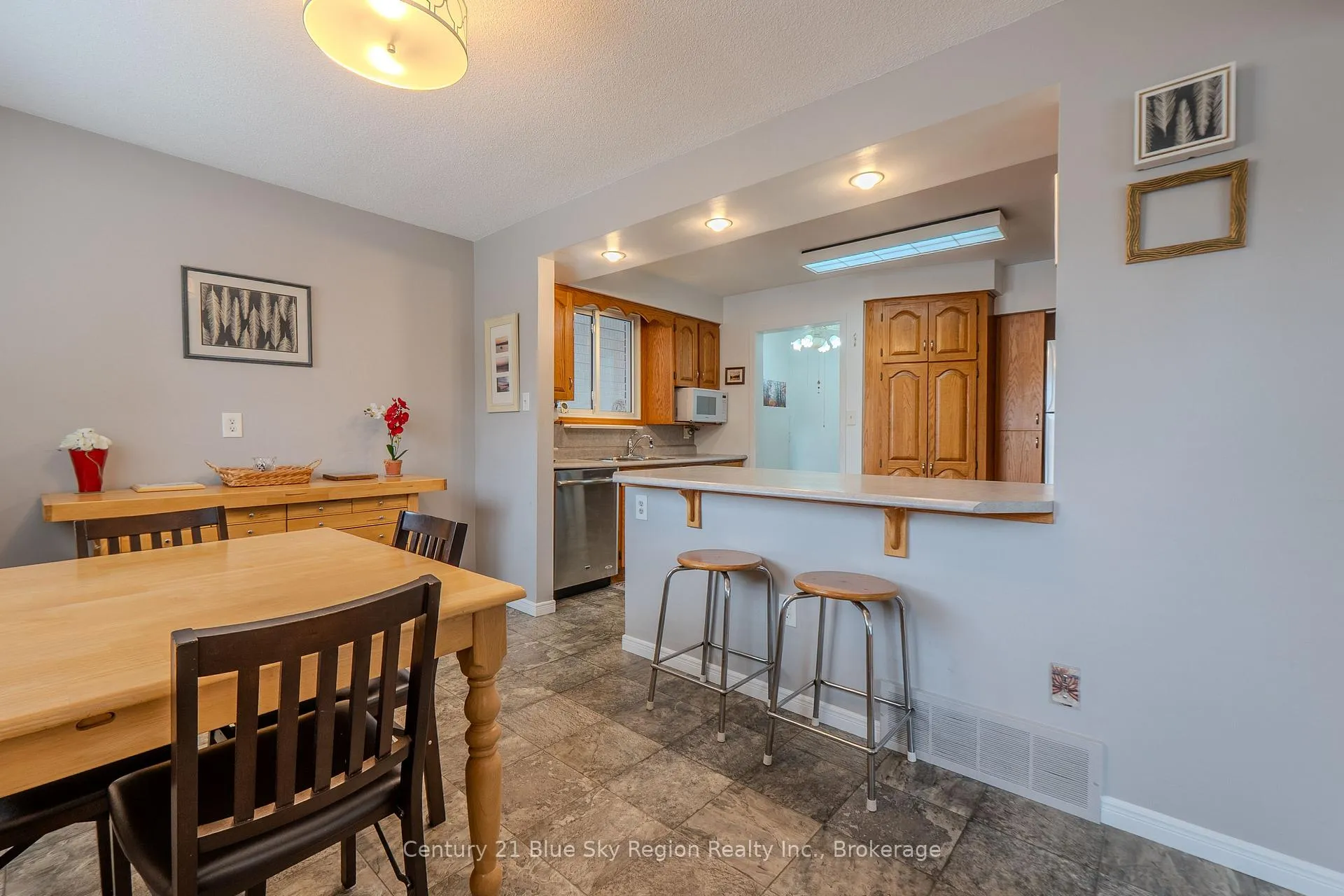 Photo 8 of 755 Danforth Avenue, Sudbury Remote Area — HOMEH