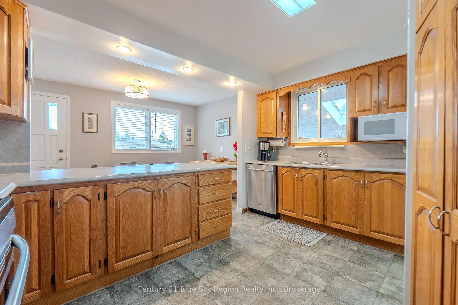 Photo 12 of 755 Danforth Avenue, Sudbury Remote Area — HOMEH