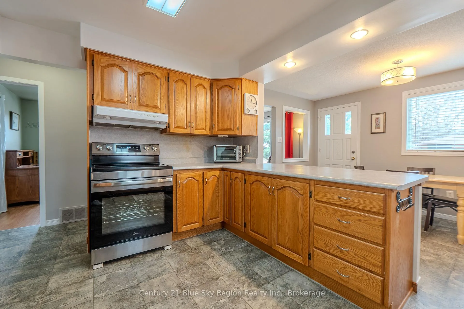 Photo 13 of 755 Danforth Avenue, Sudbury Remote Area — HOMEH