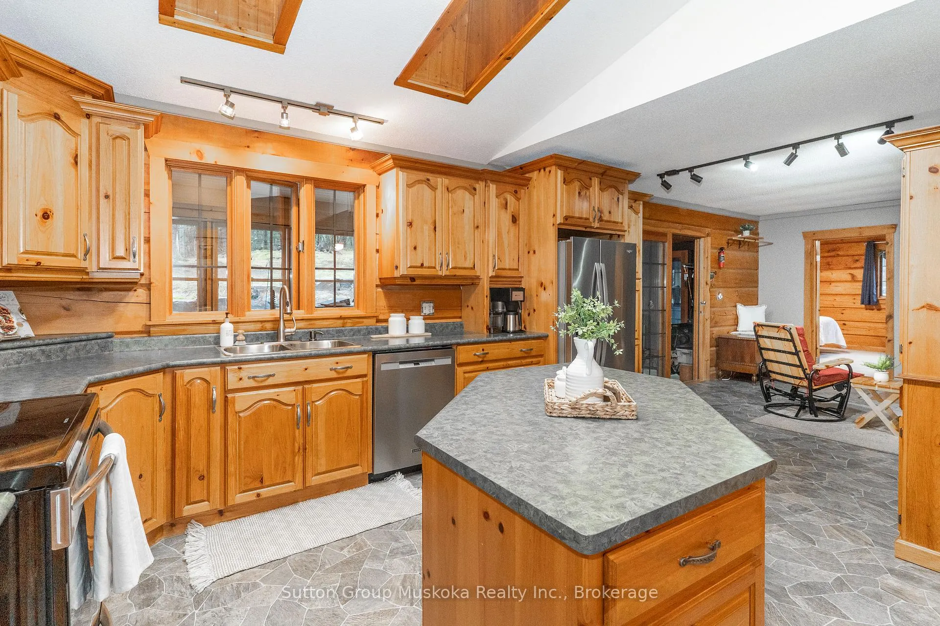 Photo 17 of 243 Owl Lake Road, Armour — HOMEH