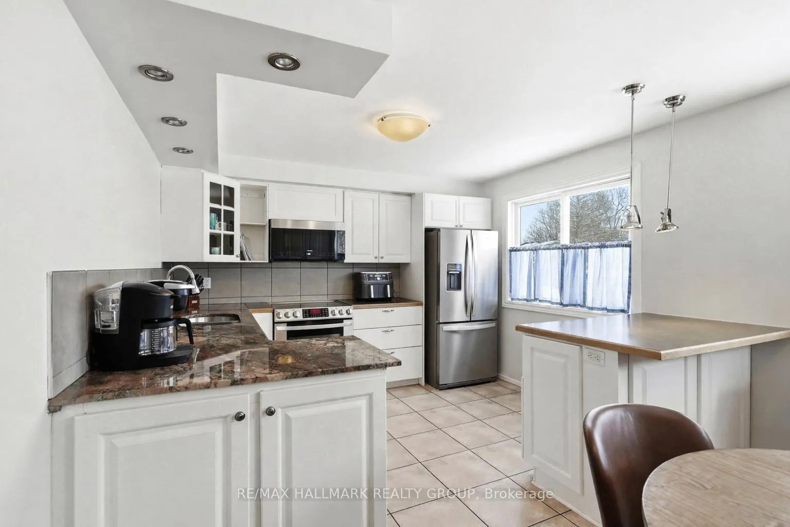 Photo 9 of 6935 Du Bois Avenue, Ottawa, Convent Glen North — HOMEH