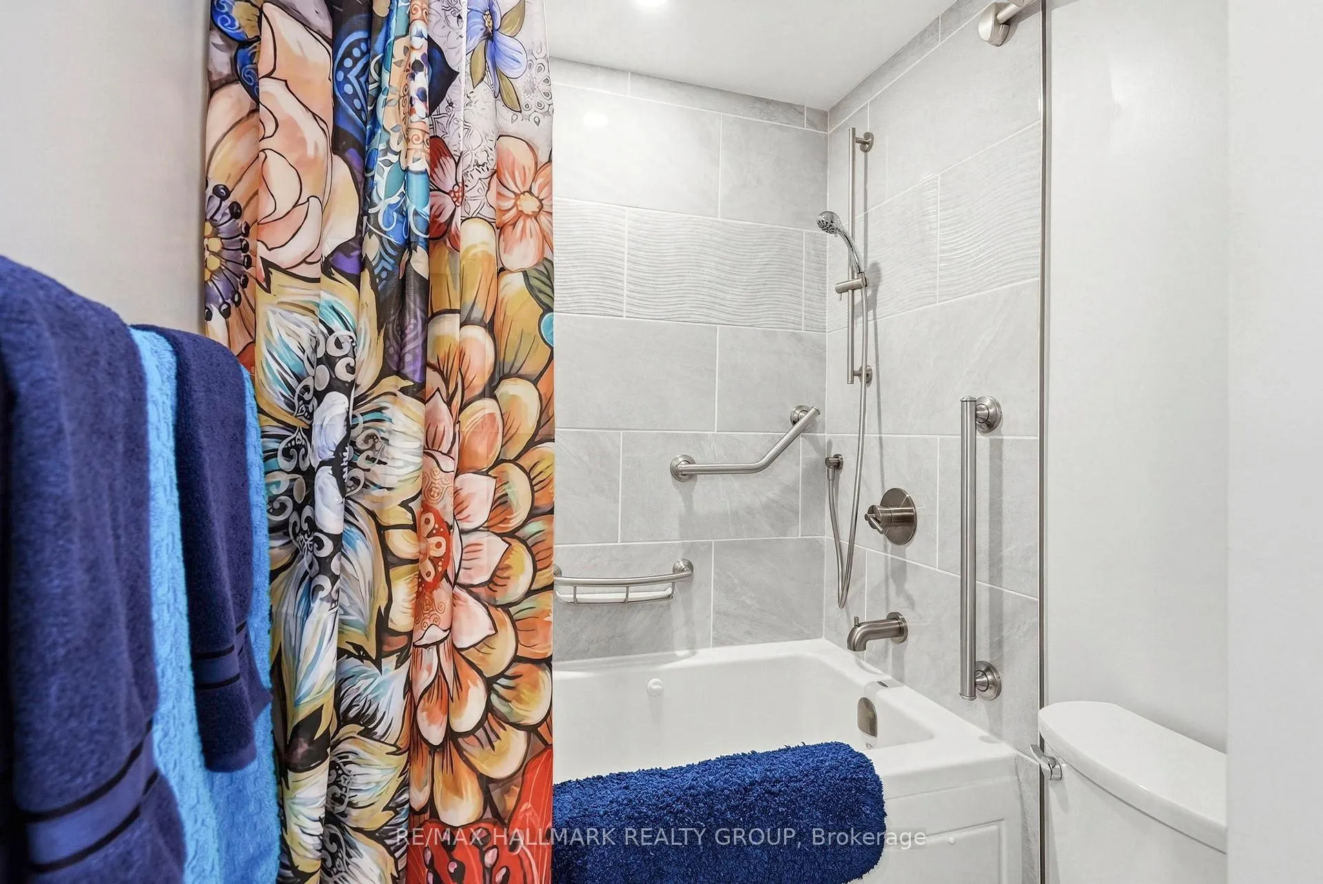 Photo 21 of 6935 Du Bois Avenue, Ottawa, Convent Glen North — HOMEH
