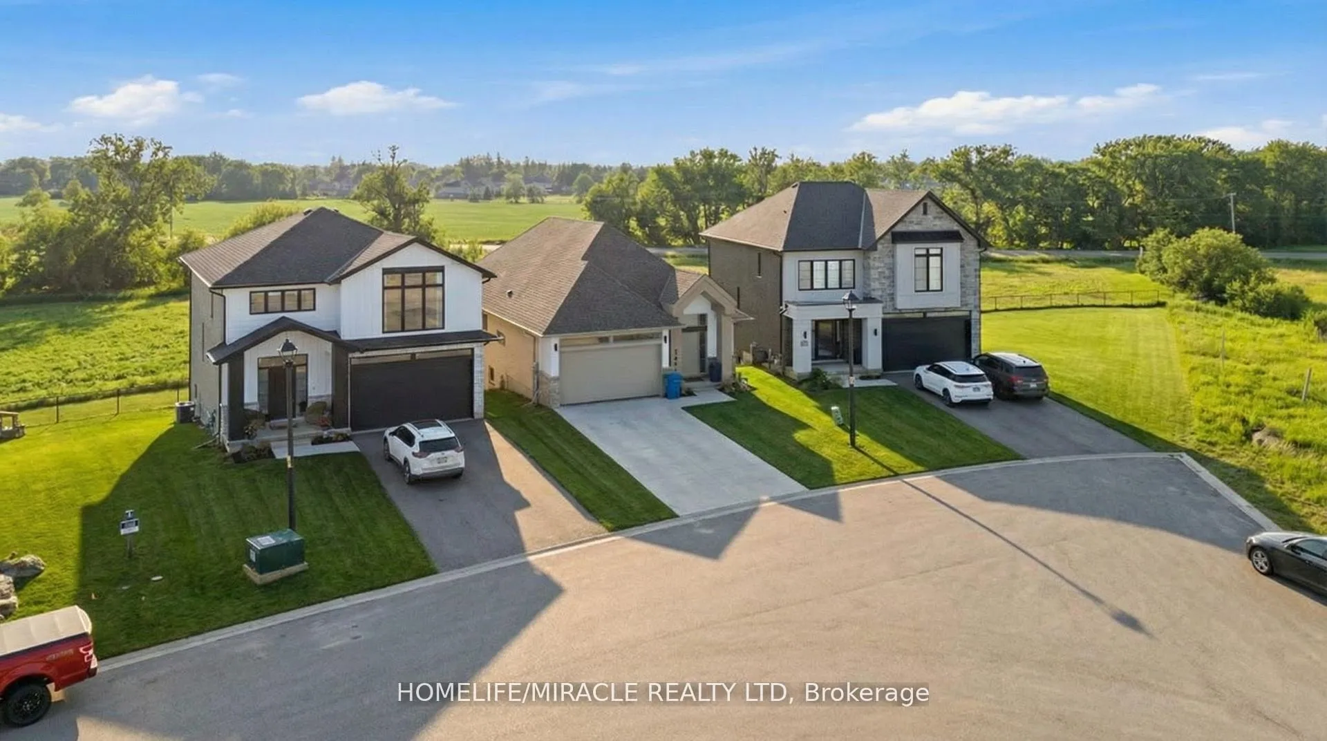 Photo 3 of 201 Dempsey Drive, Stratford — HOMEH