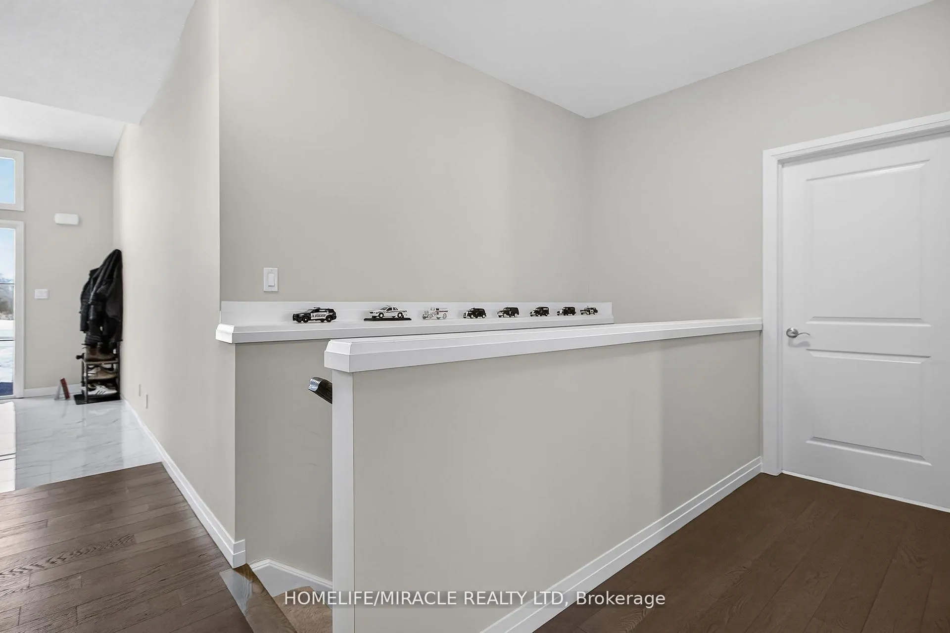 Photo 5 of 201 Dempsey Drive, Stratford — HOMEH