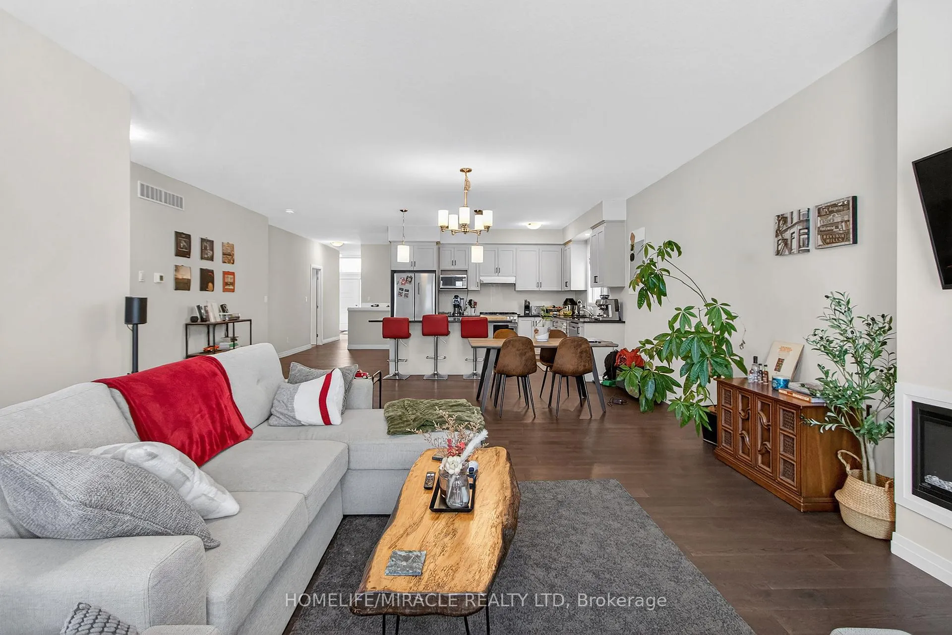 Photo 22 of 201 Dempsey Drive, Stratford — HOMEH