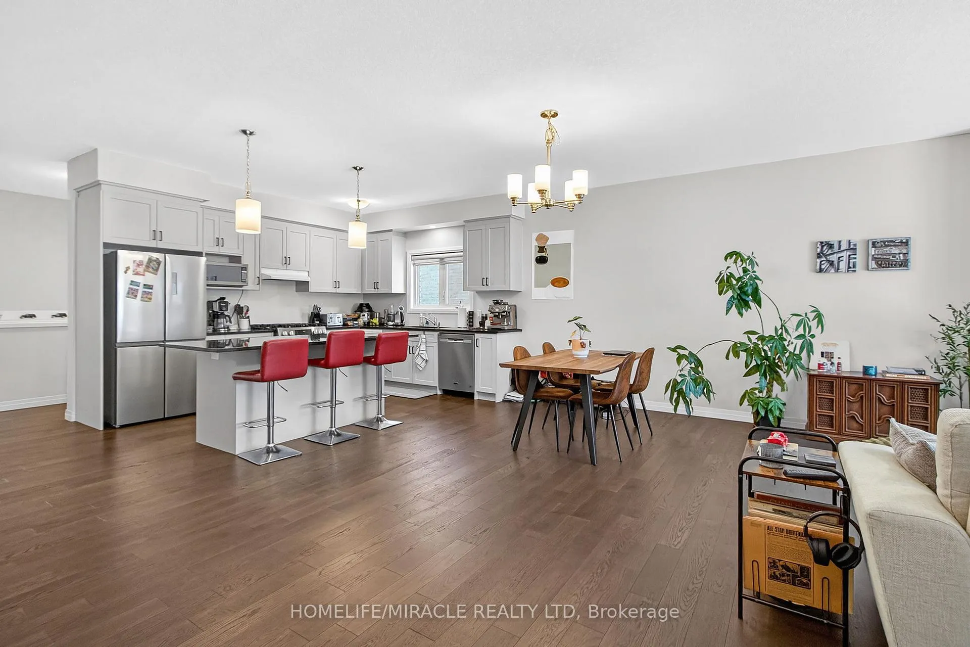 Photo 23 of 201 Dempsey Drive, Stratford — HOMEH