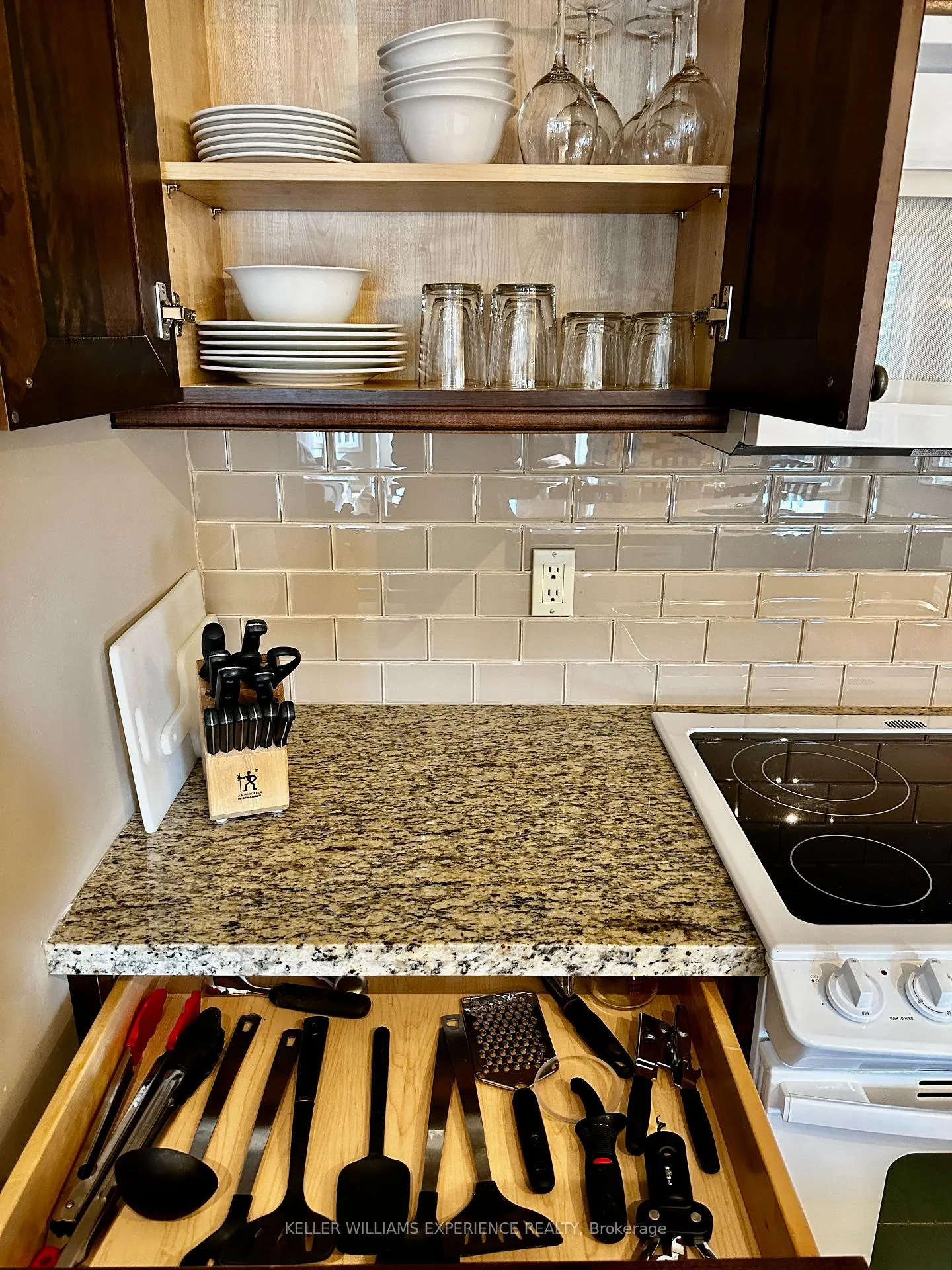 Photo 12 of Unit #2284, 90 Highland Drive, Oro-Medonte, Horseshoe Valley — HOMEH