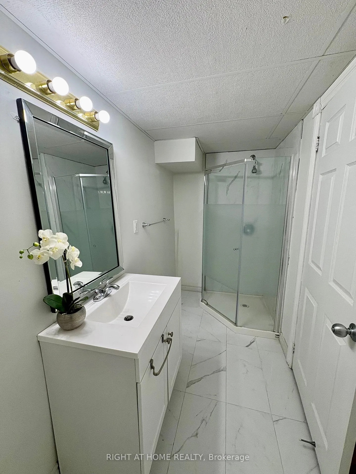 Photo 14 of Unit Lower Level, 2 Harmon Avenue, Aurora, Aurora Heights — HOMEH