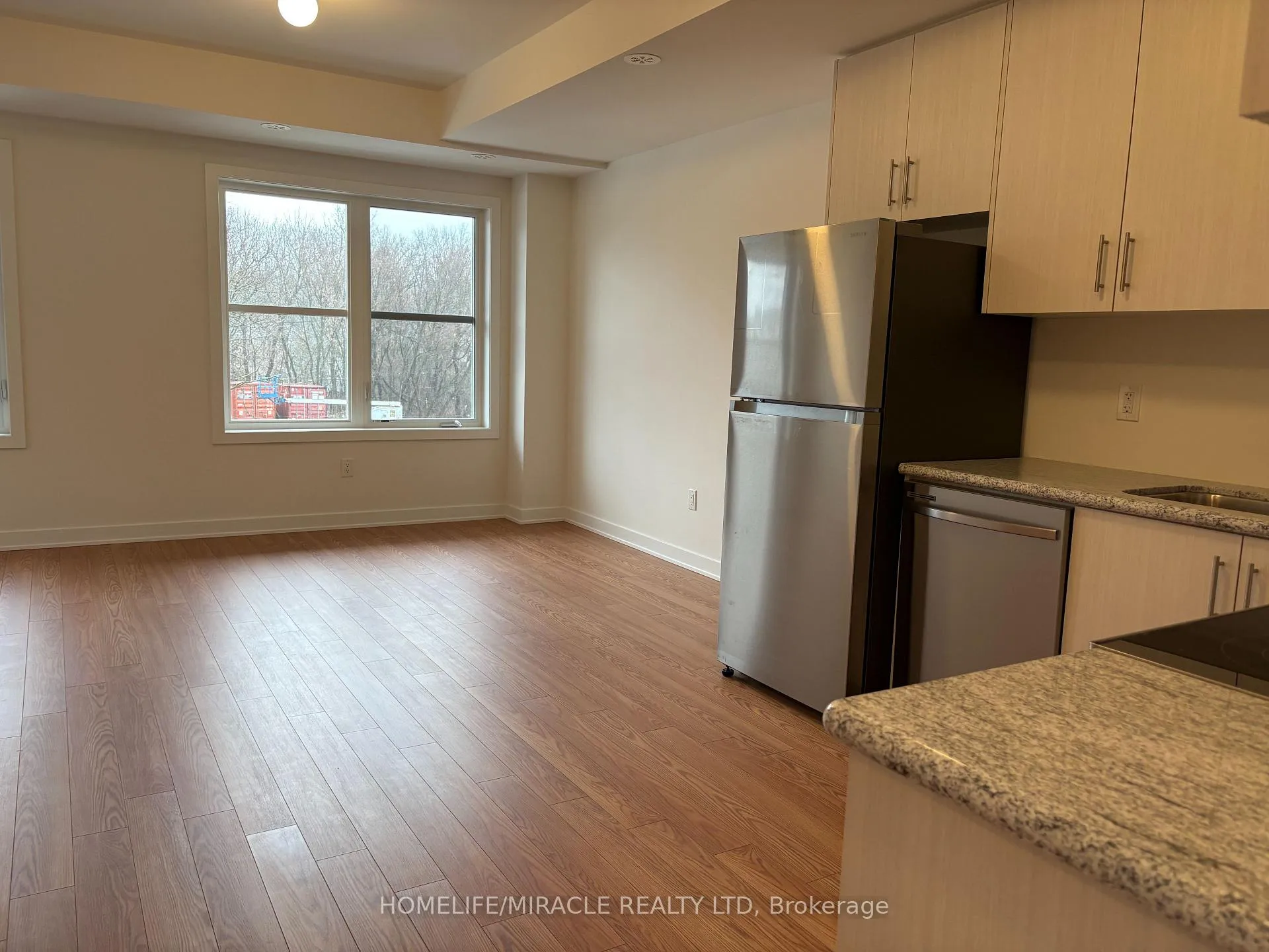 Photo 17 of Unit 211, 15100 Yonge Street, Aurora, Aurora Village — HOMEH