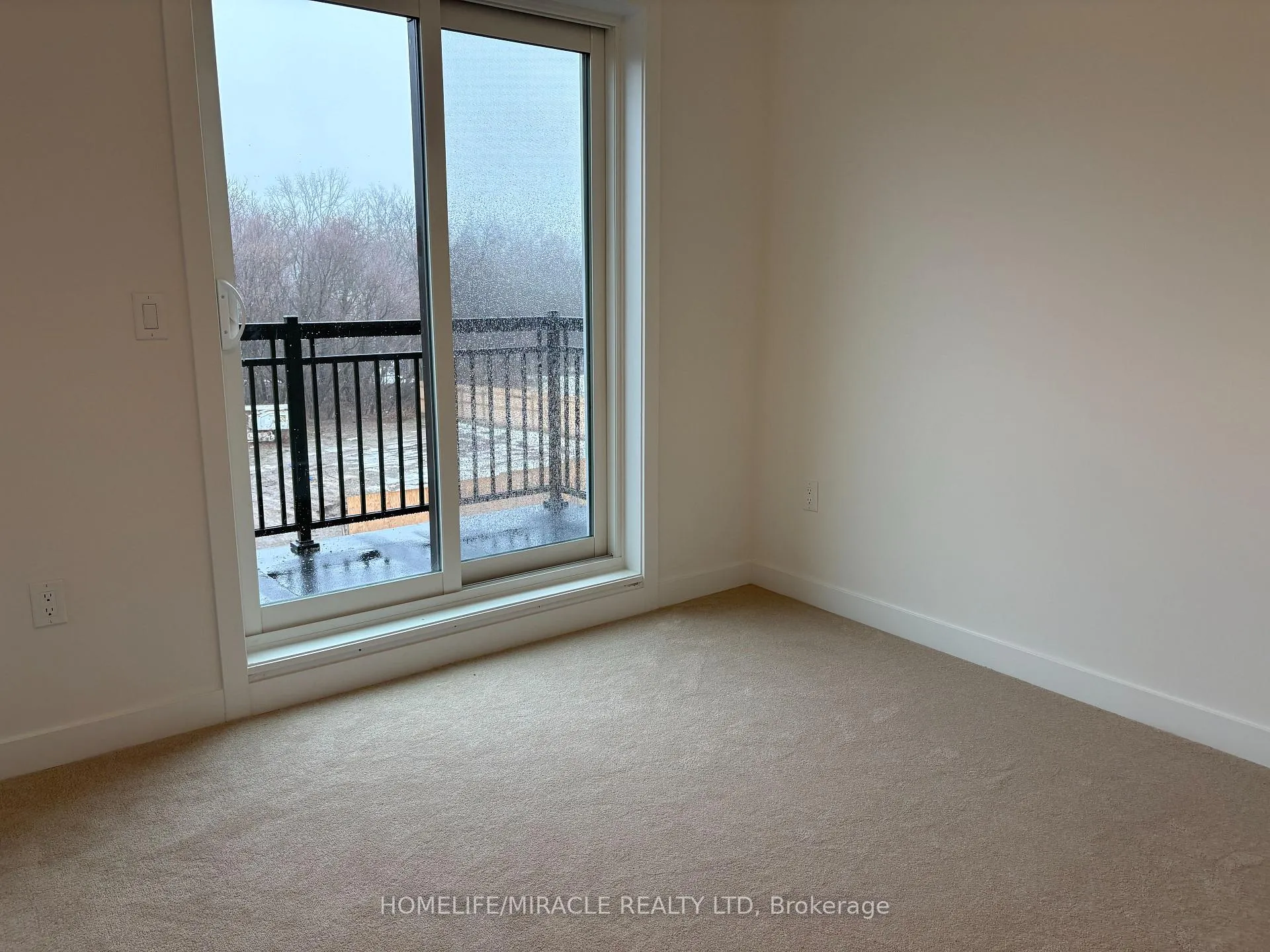 Photo 27 of Unit 211, 15100 Yonge Street, Aurora, Aurora Village — HOMEH