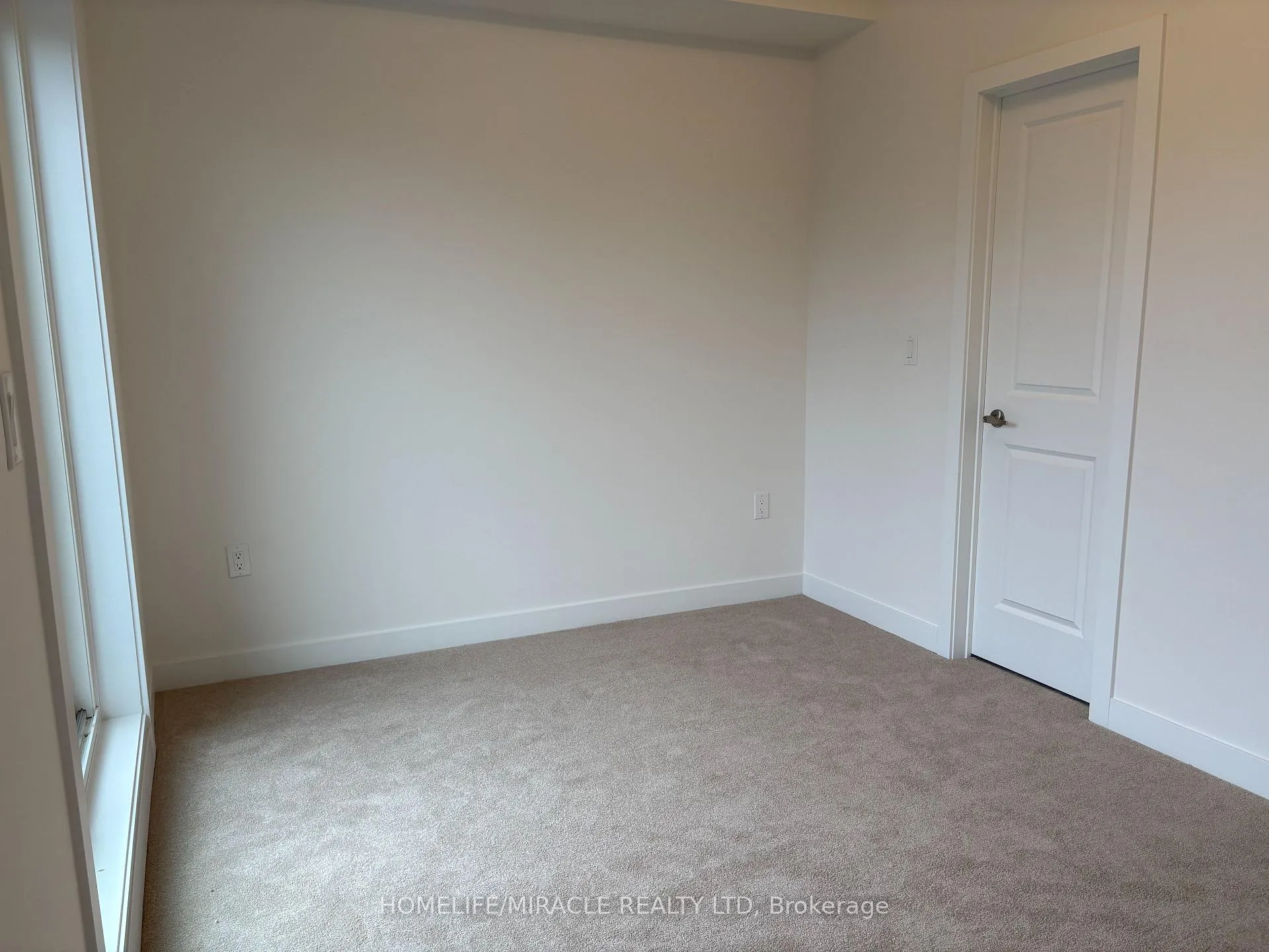 Photo 30 of Unit 211, 15100 Yonge Street, Aurora, Aurora Village — HOMEH