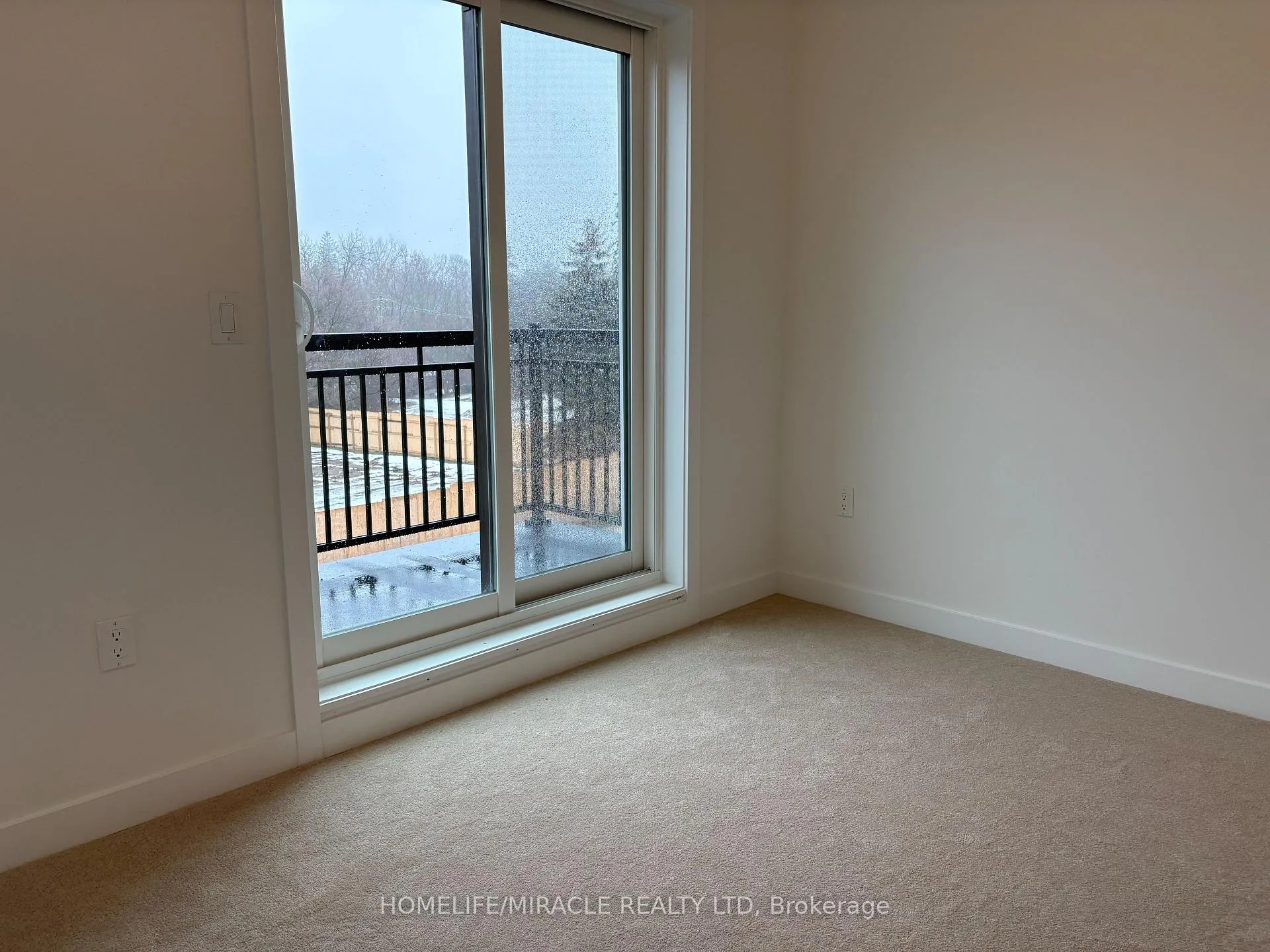 Photo 32 of Unit 211, 15100 Yonge Street, Aurora, Aurora Village — HOMEH