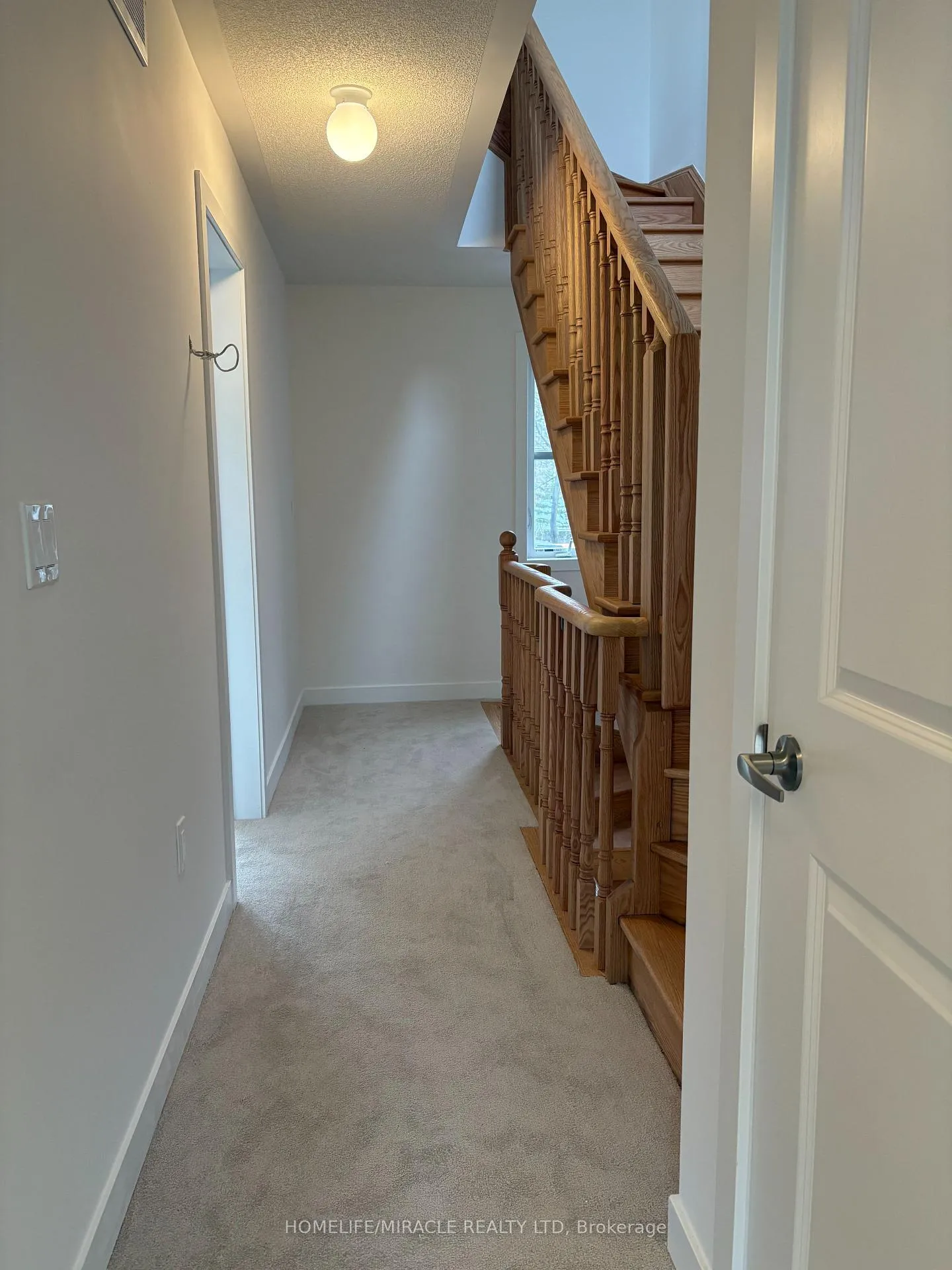 Photo 39 of Unit 211, 15100 Yonge Street, Aurora, Aurora Village — HOMEH