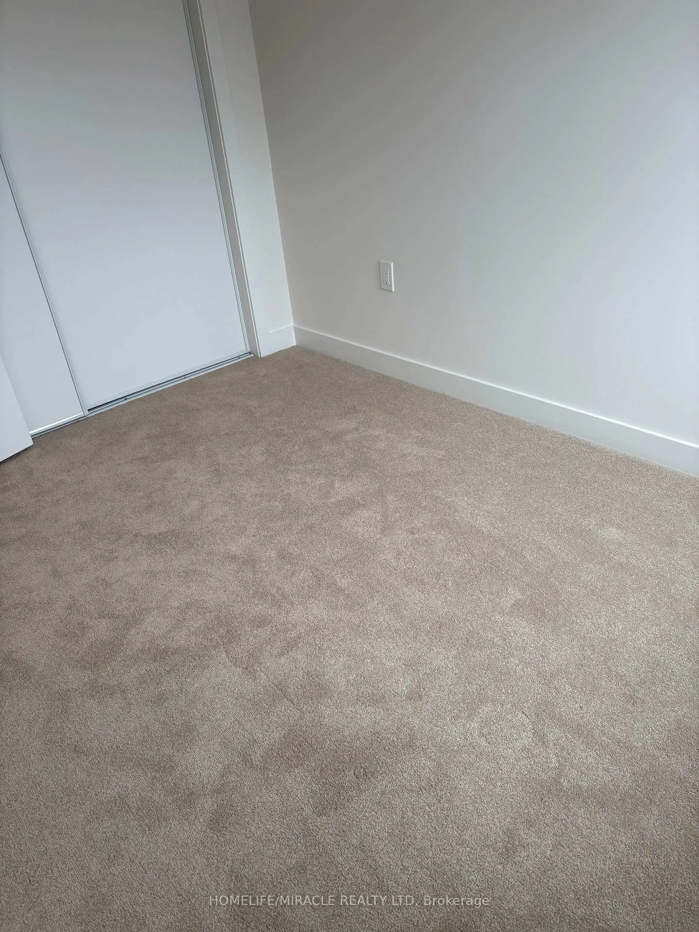 Photo 49 of Unit 211, 15100 Yonge Street, Aurora, Aurora Village — HOMEH