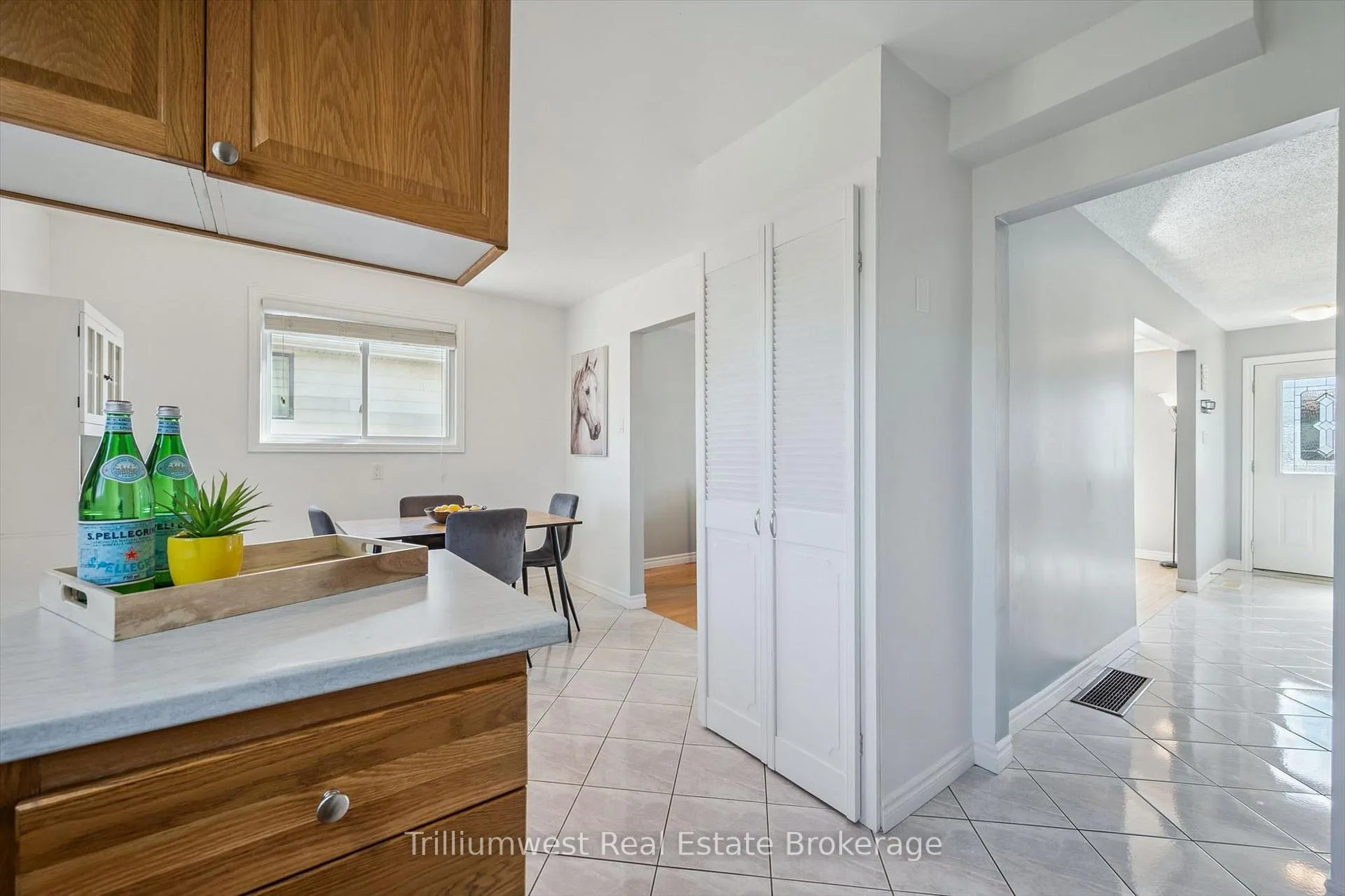 Photo 19 of 131 Sanderson Drive, Guelph, Willow West/Sugarbush/West Acres — HOMEH