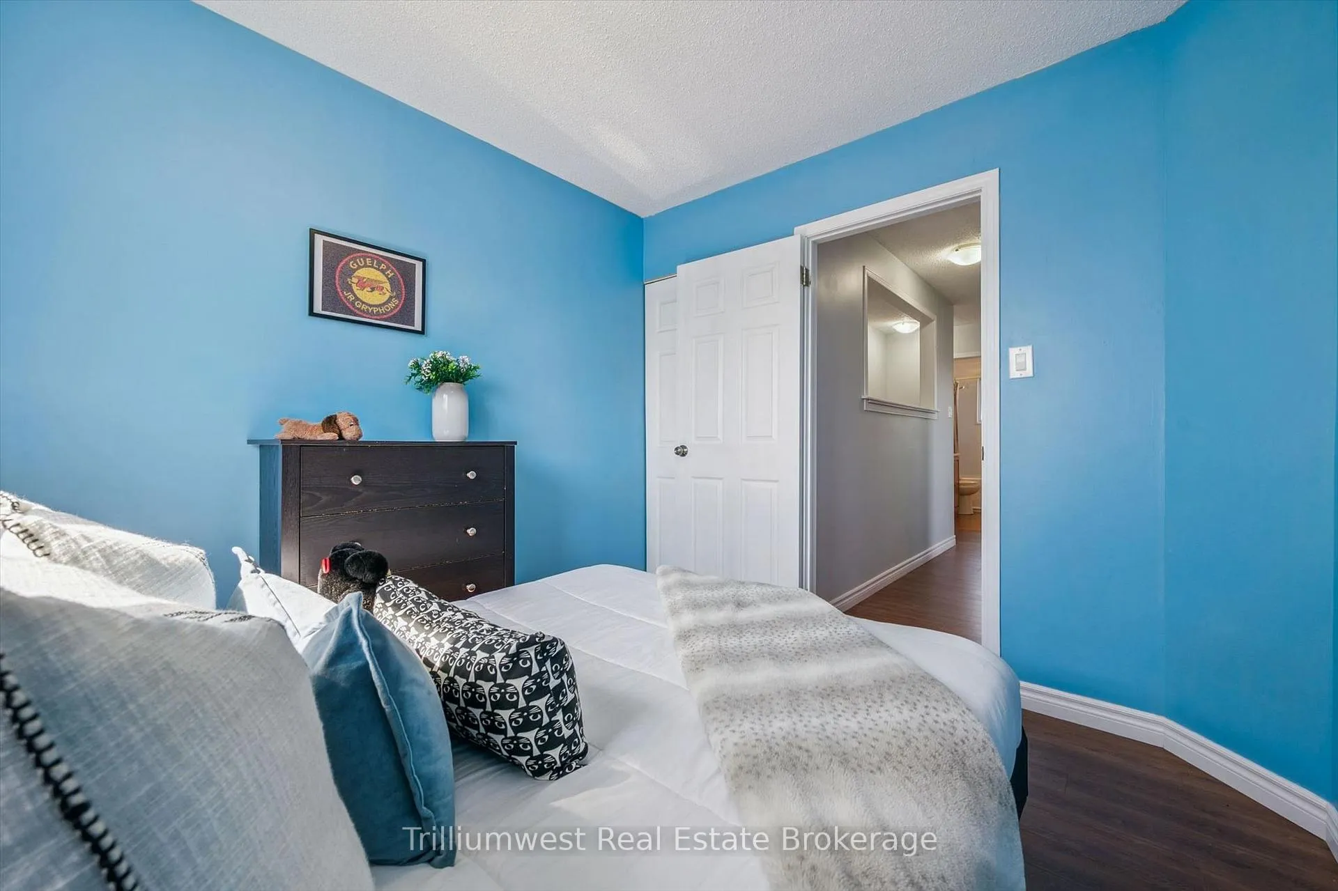 Photo 28 of 131 Sanderson Drive, Guelph, Willow West/Sugarbush/West Acres — HOMEH