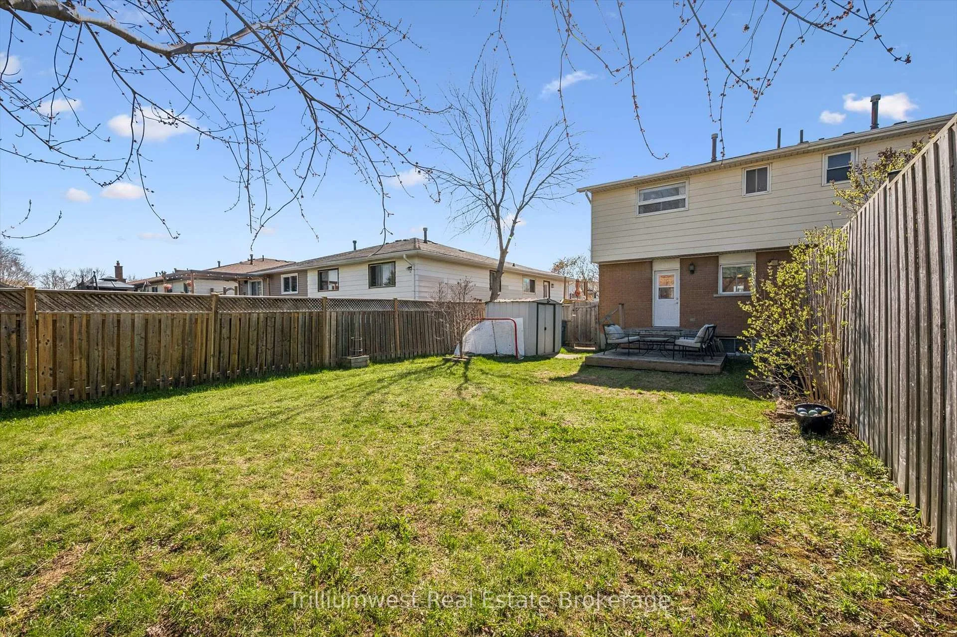 Photo 36 of 131 Sanderson Drive, Guelph, Willow West/Sugarbush/West Acres — HOMEH