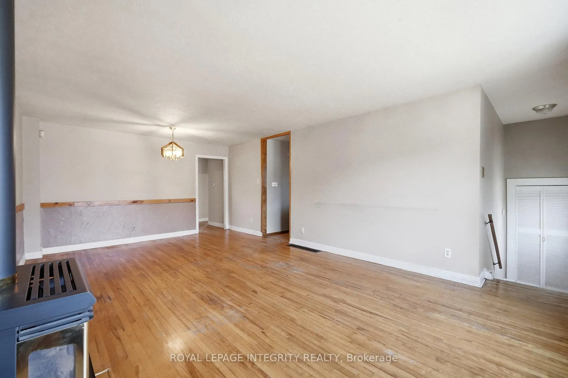 Photo 7 of 754 Cummings Avenue, Ottawa, Castle Heights/Rideau High — HOMEH