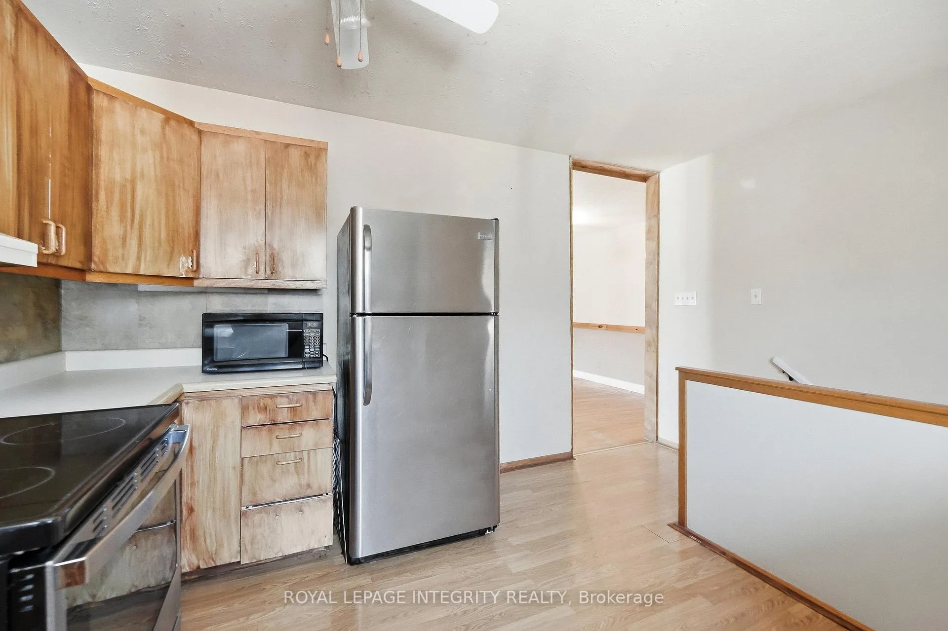 Photo 15 of 754 Cummings Avenue, Ottawa, Castle Heights/Rideau High — HOMEH