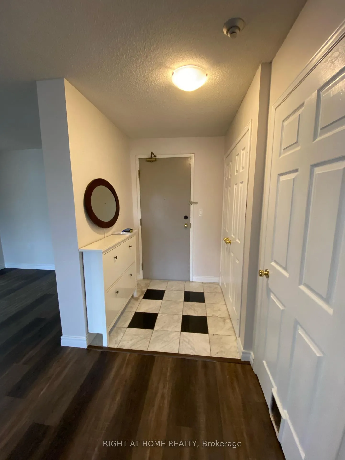 Photo 8 of Unit 215, 2100 John Street, Markham, German Mills — HOMEH