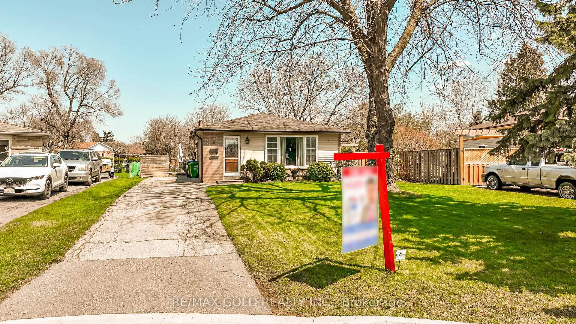 Photo 3 of 6 Eldon Court, Brampton, Southgate — HOMEH