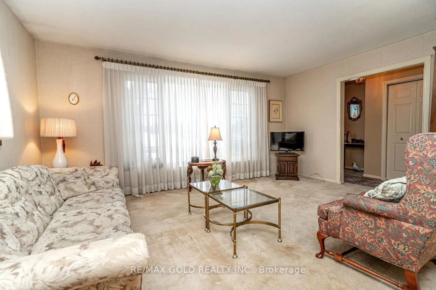 Photo 8 of 6 Eldon Court, Brampton, Southgate — HOMEH
