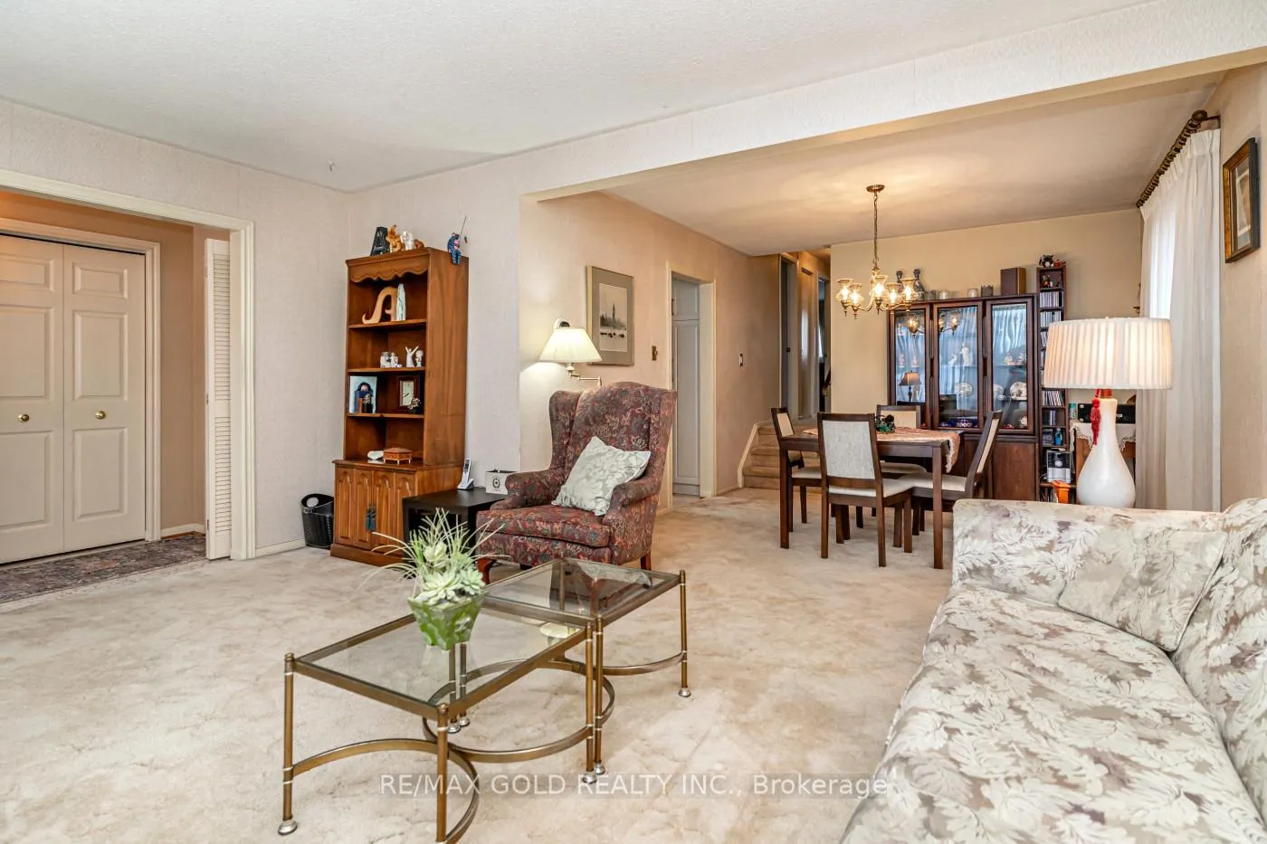 Photo 9 of 6 Eldon Court, Brampton, Southgate — HOMEH