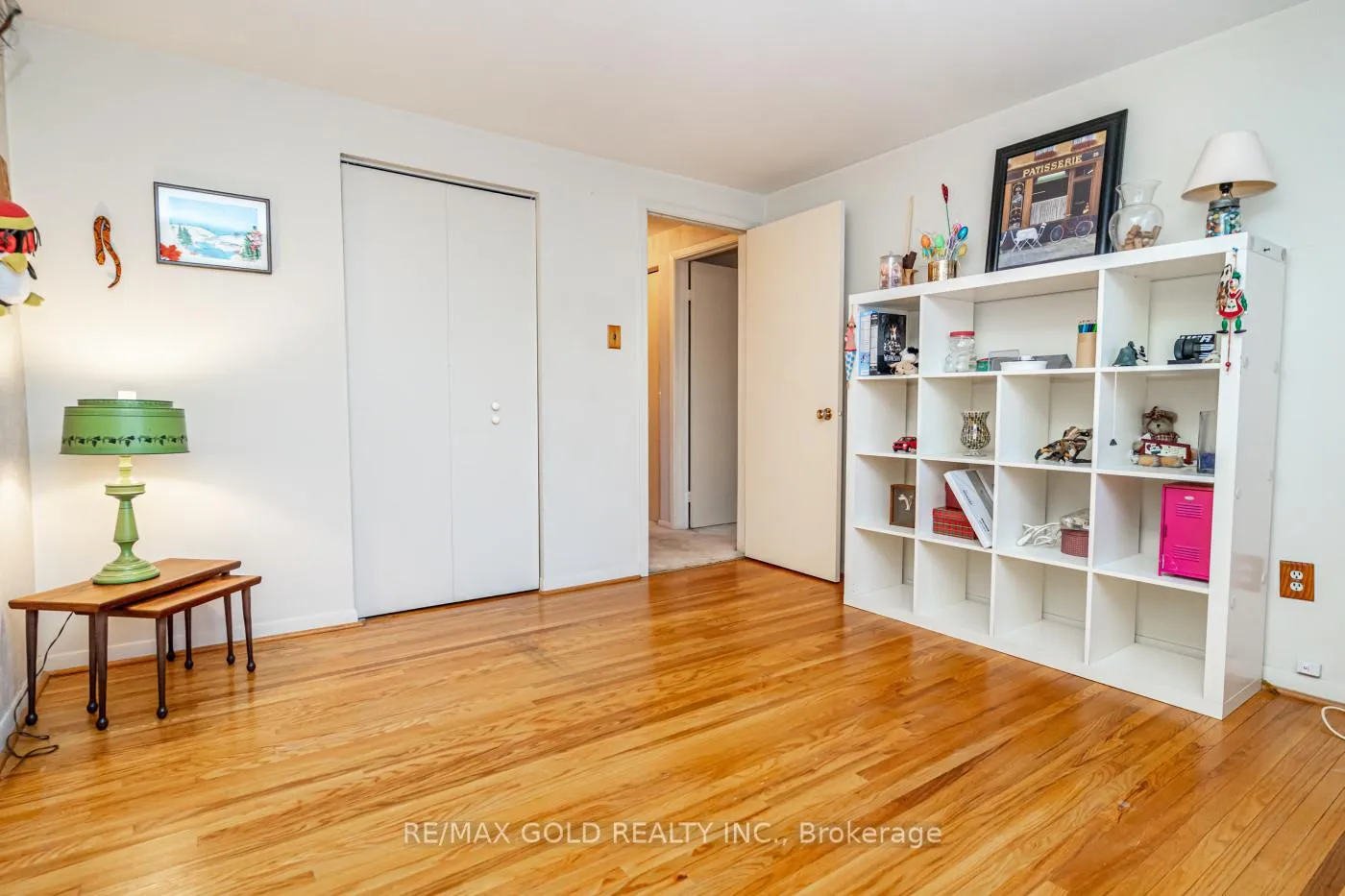 Photo 24 of 6 Eldon Court, Brampton, Southgate — HOMEH