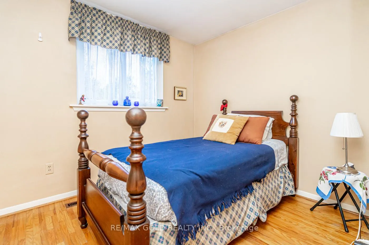Photo 25 of 6 Eldon Court, Brampton, Southgate — HOMEH