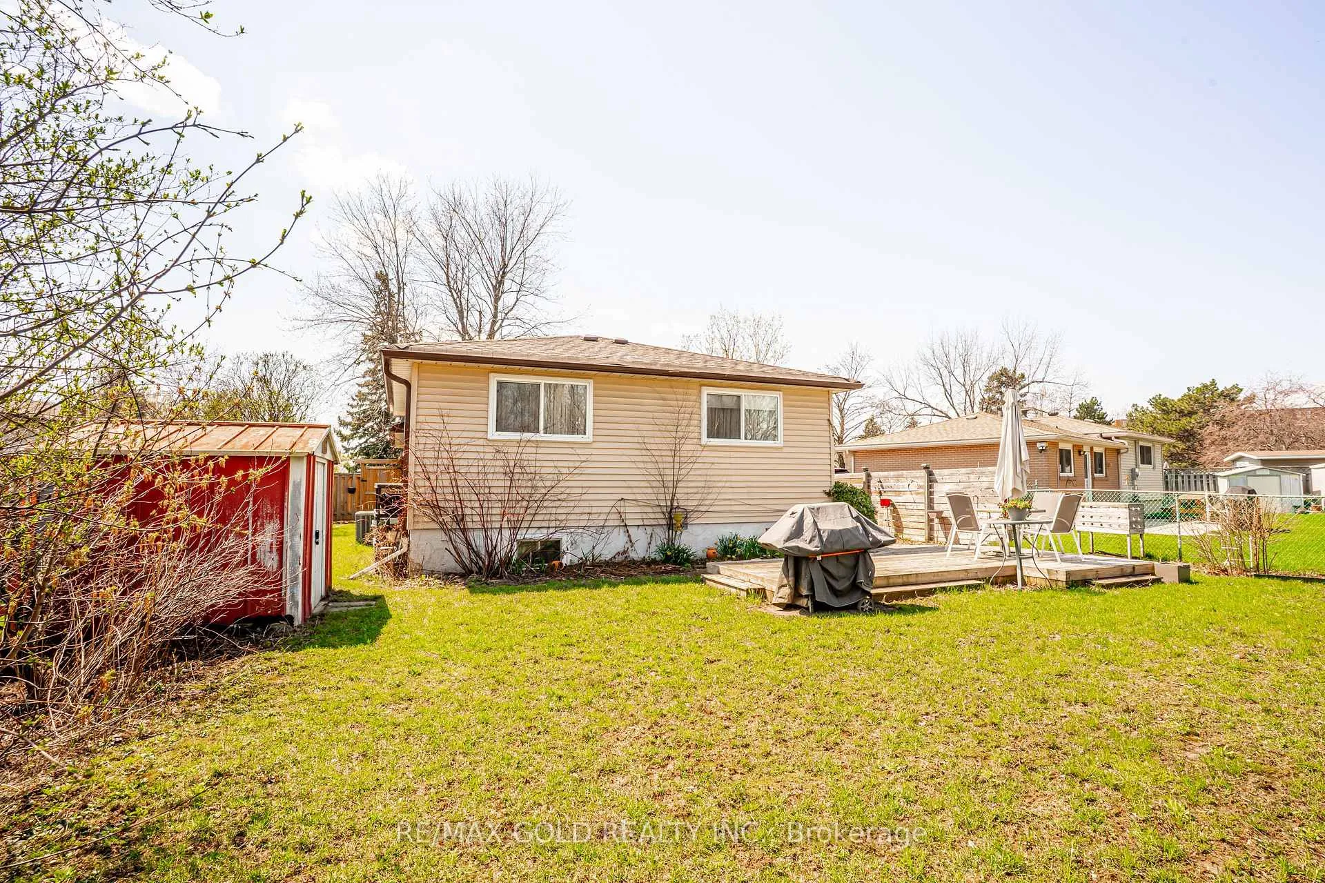 Photo 38 of 6 Eldon Court, Brampton, Southgate — HOMEH