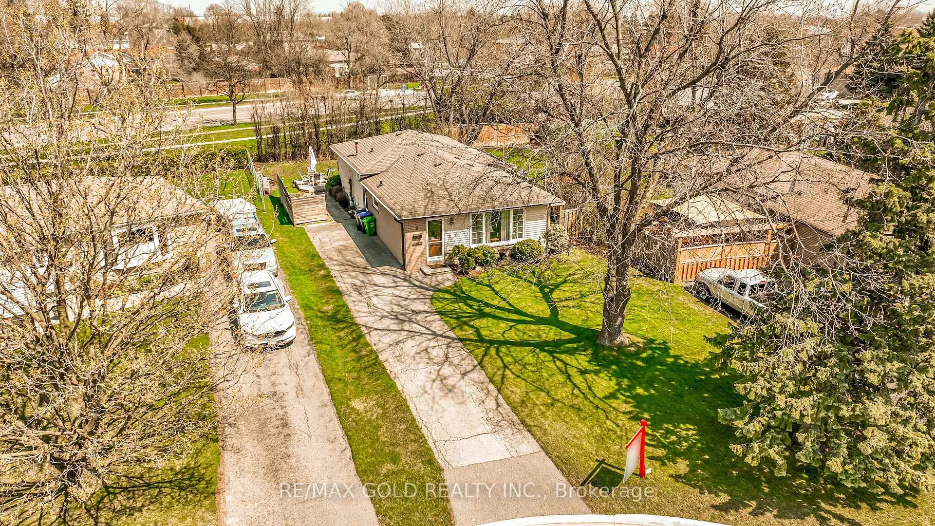 Photo 41 of 6 Eldon Court, Brampton, Southgate — HOMEH