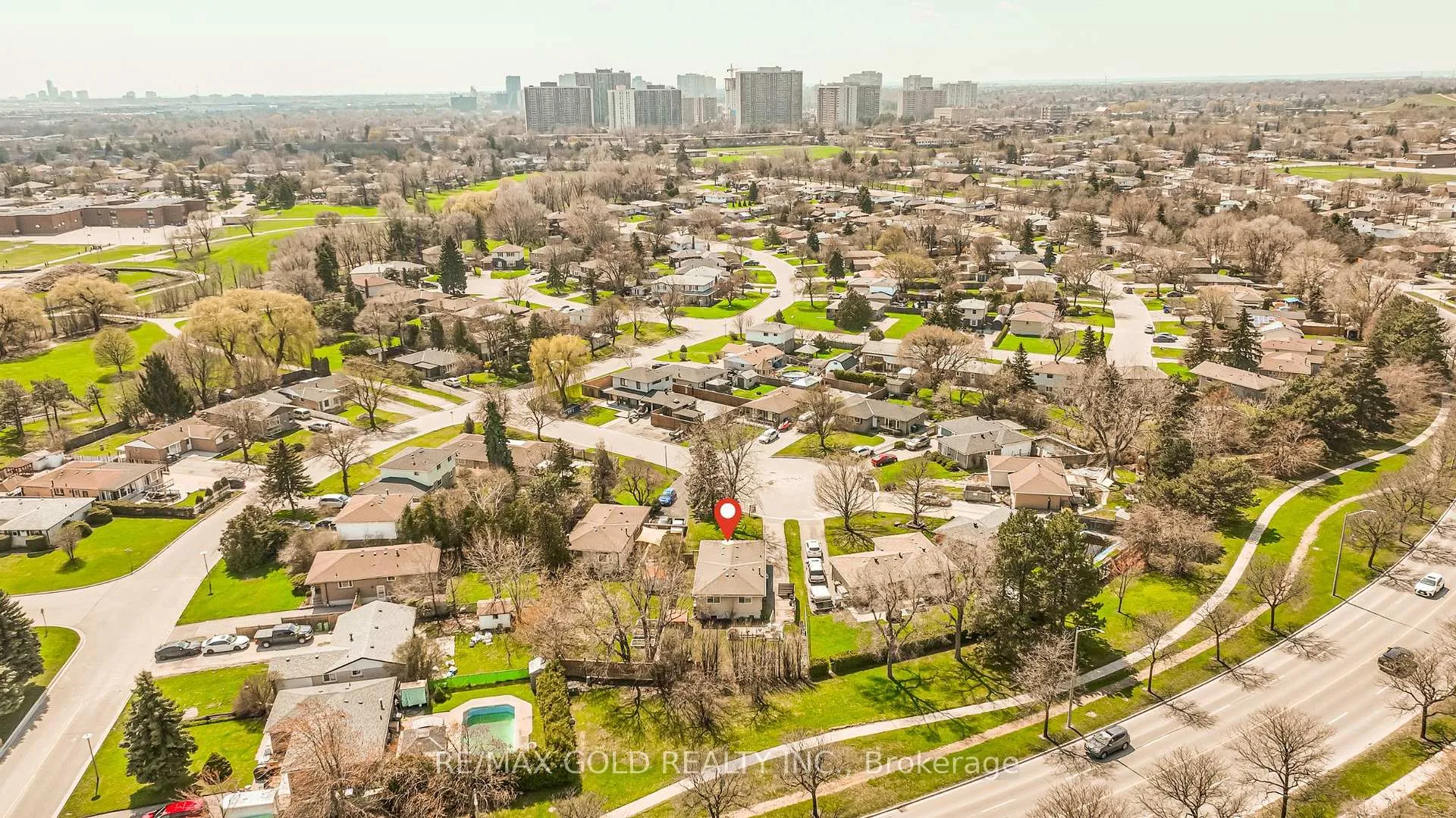 Photo 44 of 6 Eldon Court, Brampton, Southgate — HOMEH