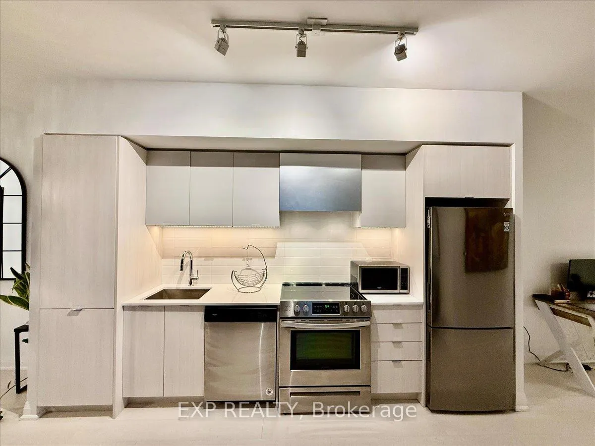 Photo 9 of Unit 210, 26 Gibbs Road, Etobicoke, Islington-City Centre West — HOMEH