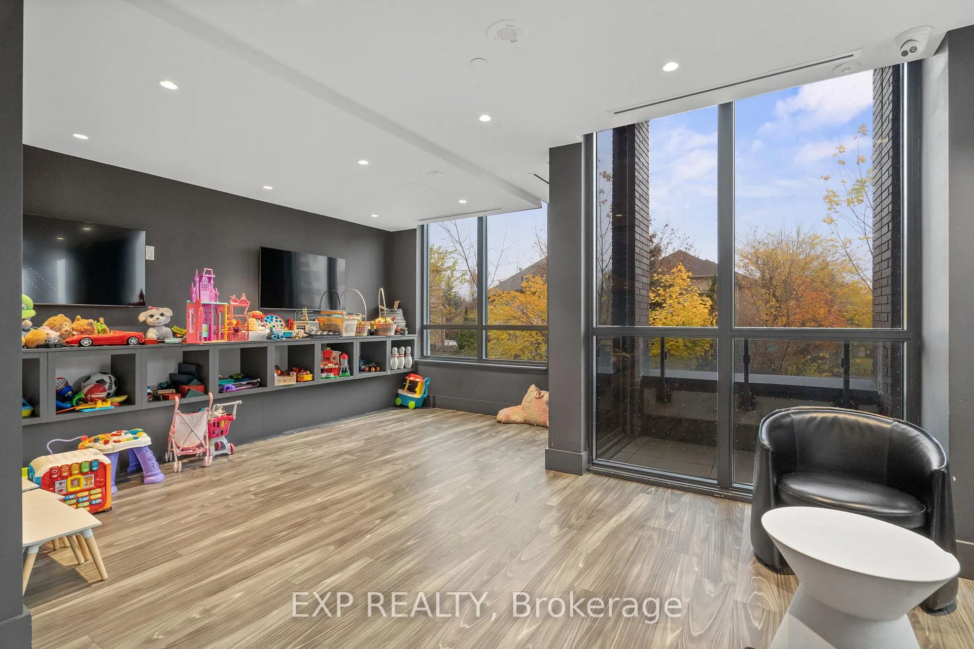 Photo 29 of Unit 210, 26 Gibbs Road, Etobicoke, Islington-City Centre West — HOMEH