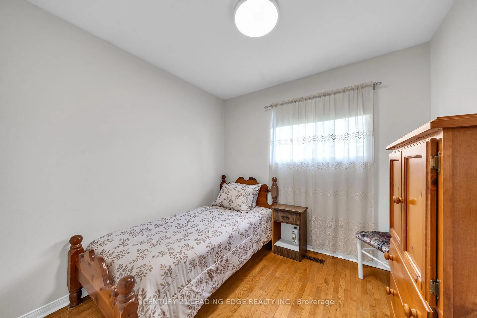Photo 23 of 18 Luminous Court, Brampton, Heart Lake West — HOMEH